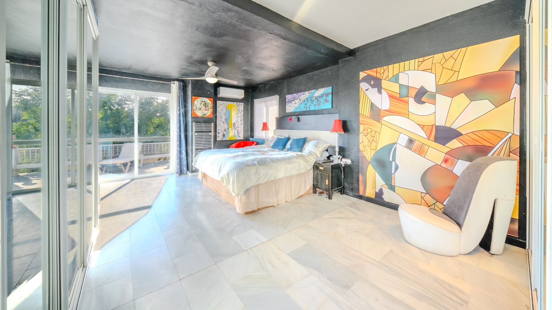 Villa in Estepona Golf, Estepona