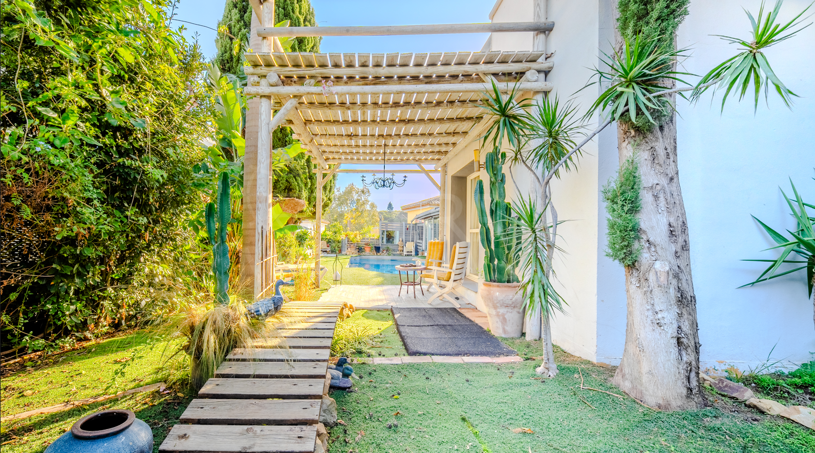 Villa in Estepona Golf, Estepona