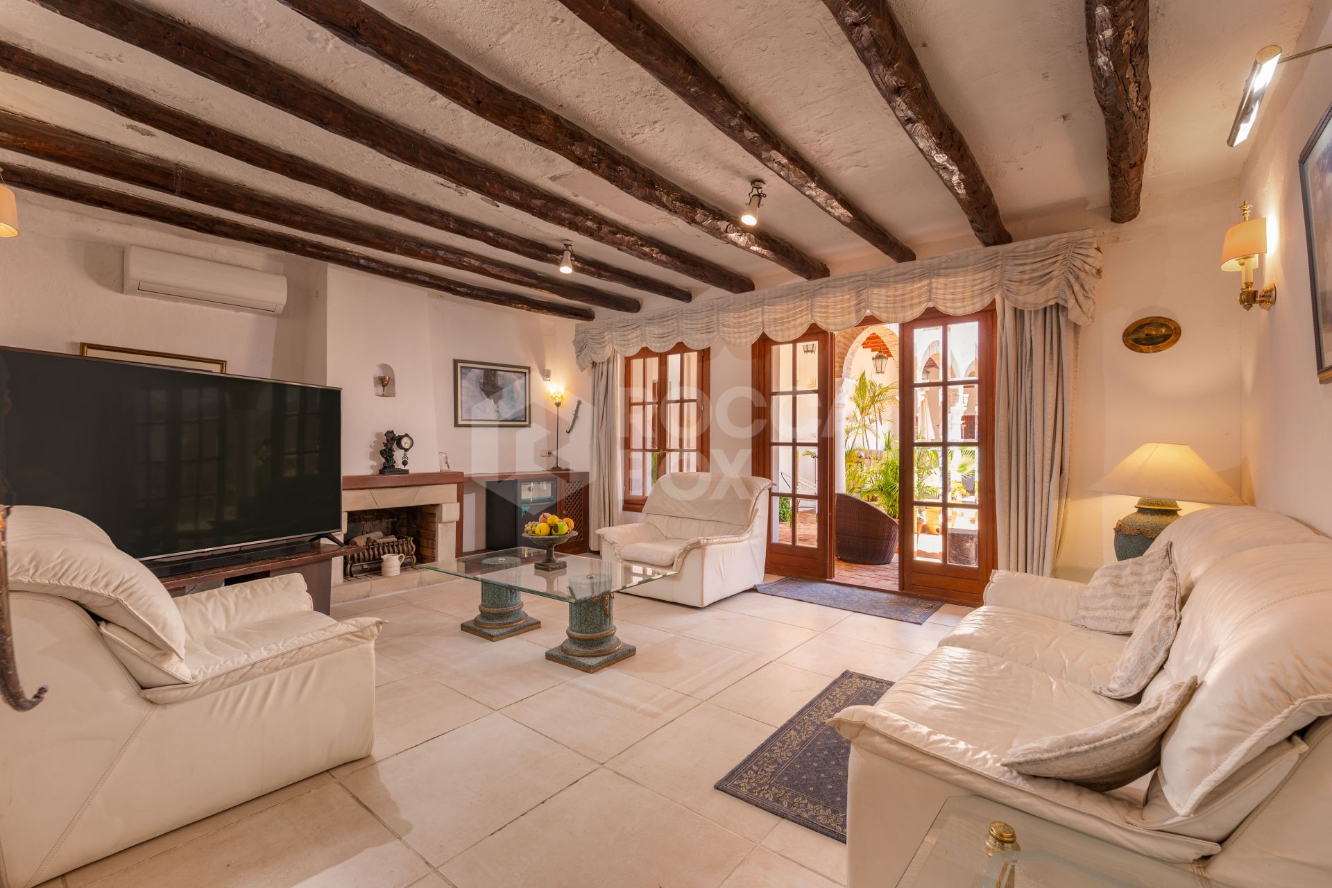 The Iconic Roman Oasis — Casares Costa