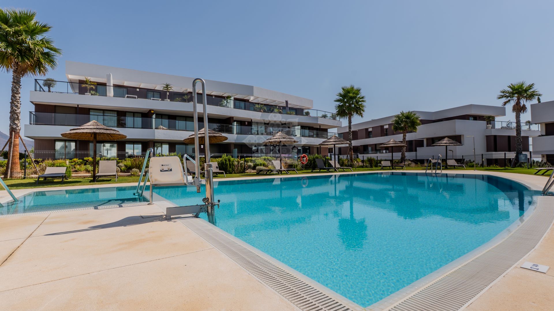 Apartament na parterze w Camarate Golf, Casares