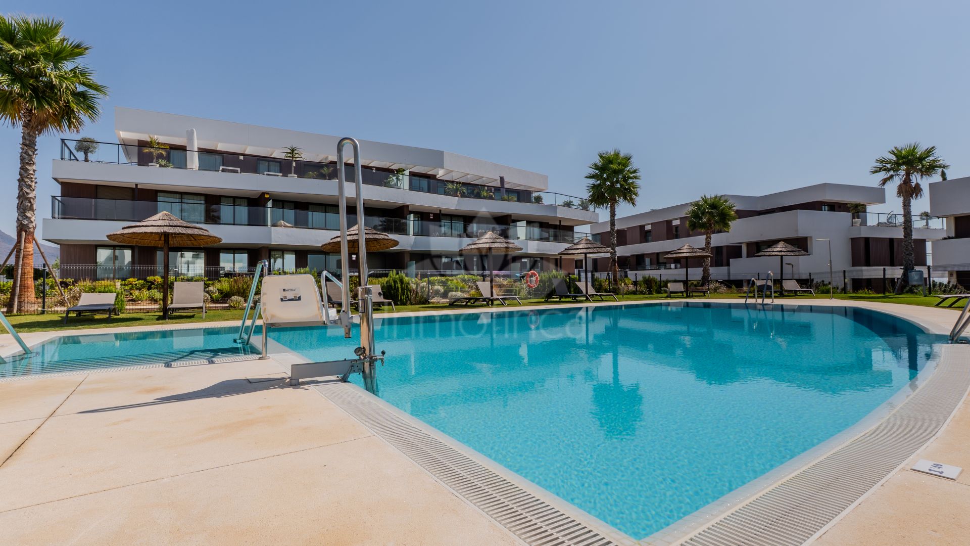 Apartamento Planta Baja en Camarate Golf, Casares