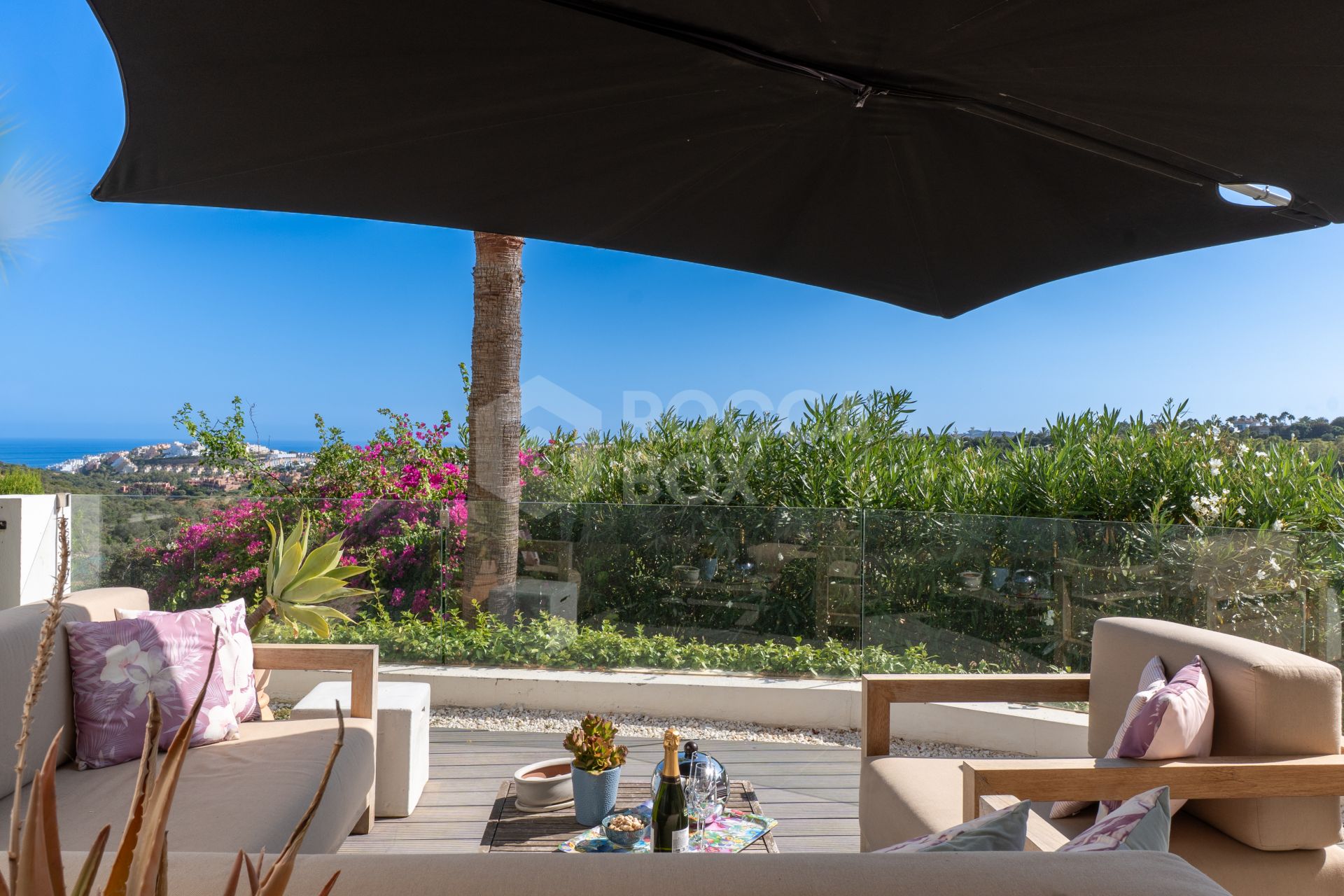 Elegant Ground Floor Apartment with Panoramic Views in Finca Cortesín Resort