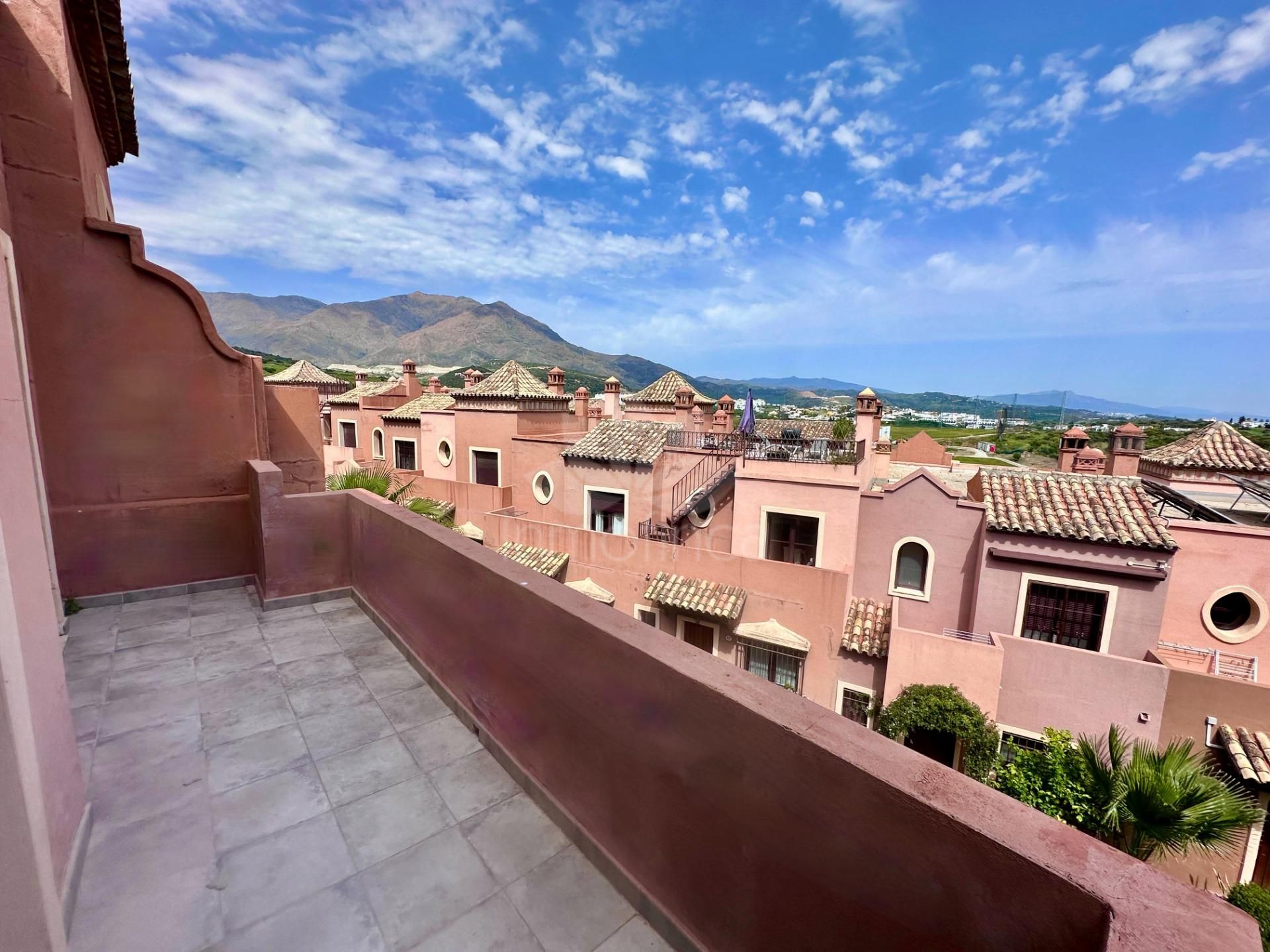 Town House in Azata Golf, Estepona