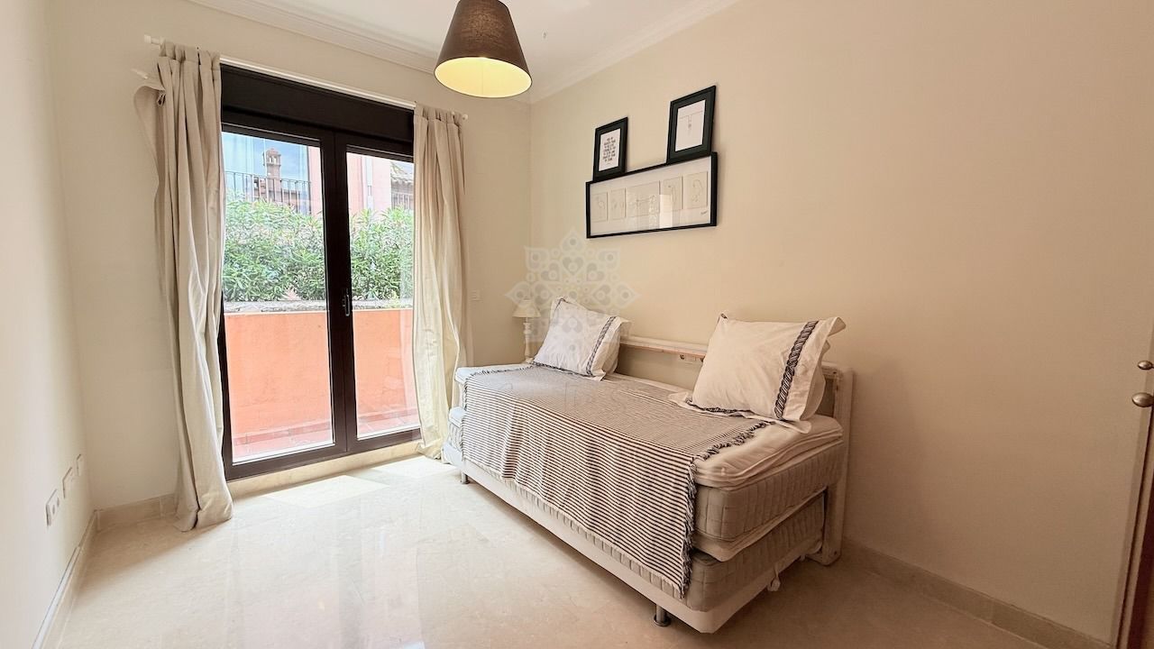 Town House in Azata Golf, Estepona