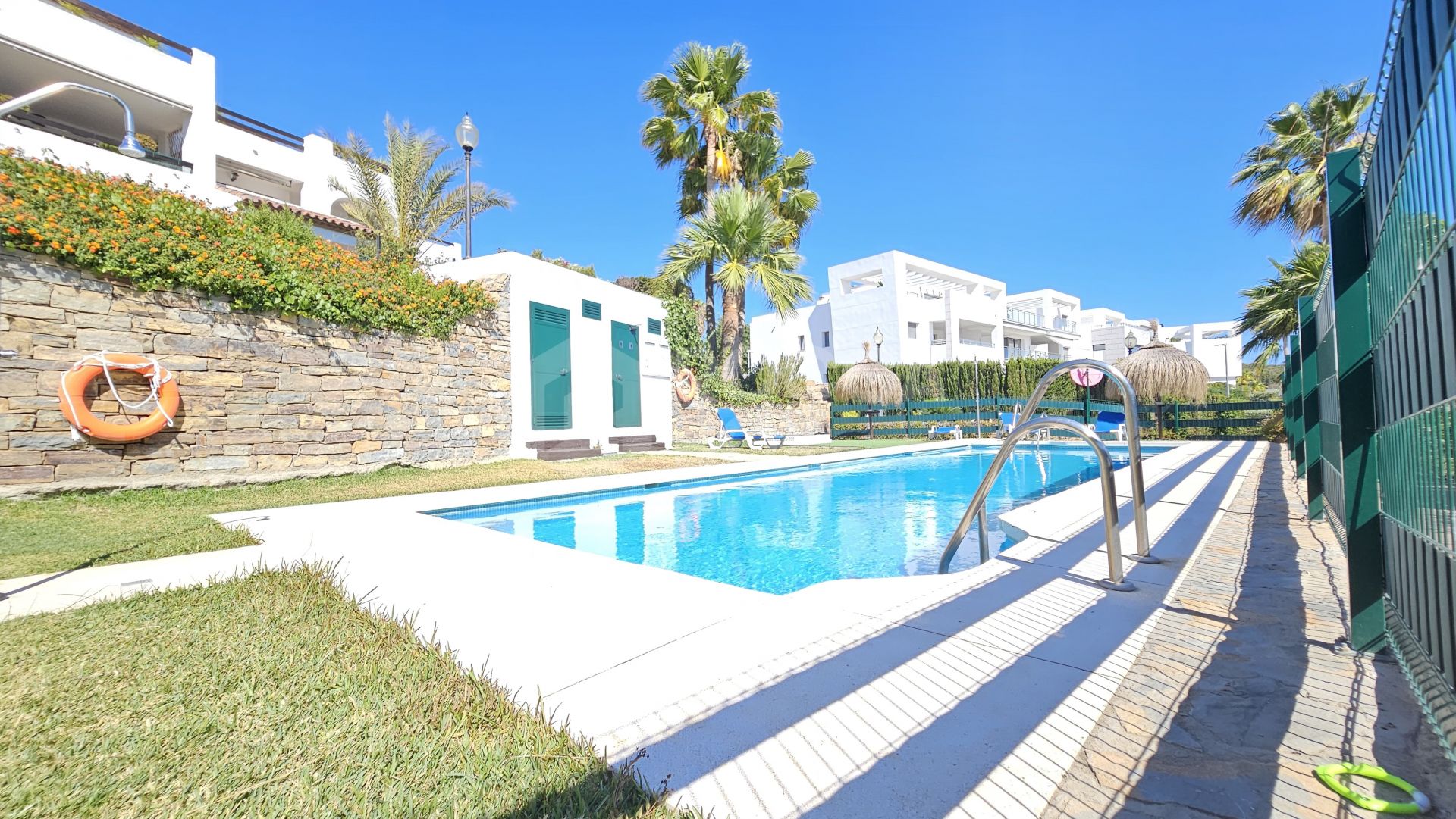 2 bedroom ground floor apartment with private garden for sale in Casares Green