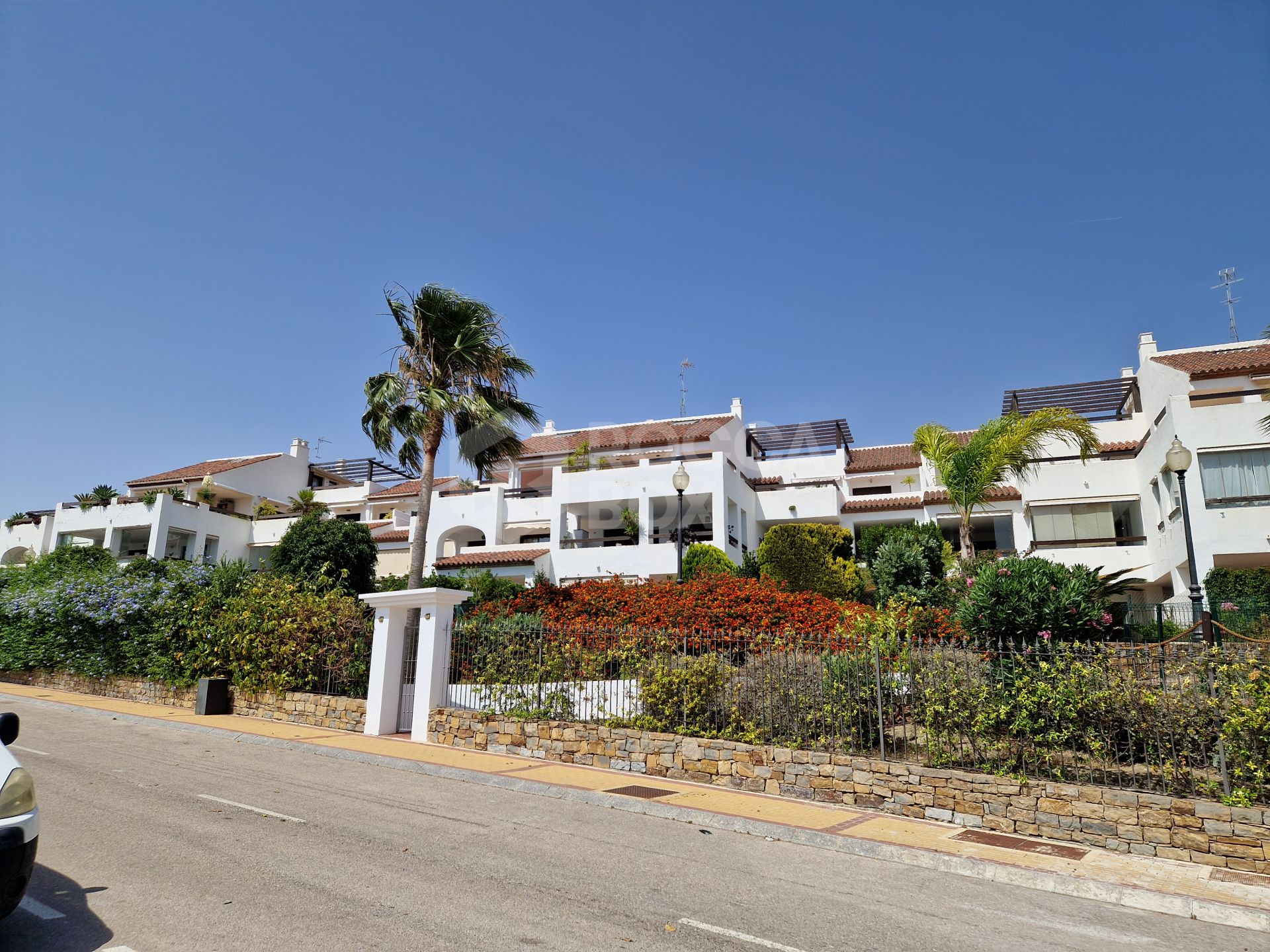 2 bedroom ground floor apartment with private garden for sale in Casares Green