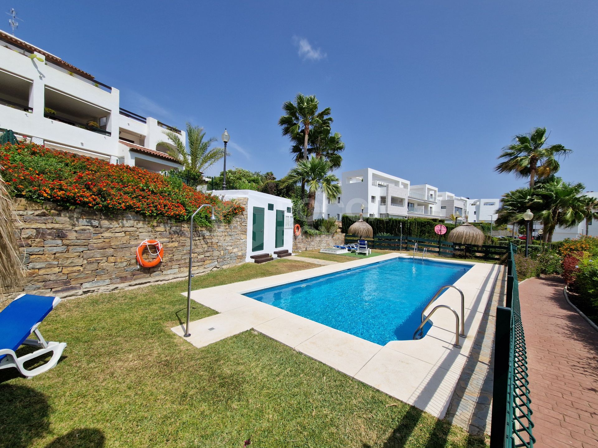 2 bedroom ground floor apartment with private garden for sale in Casares Green