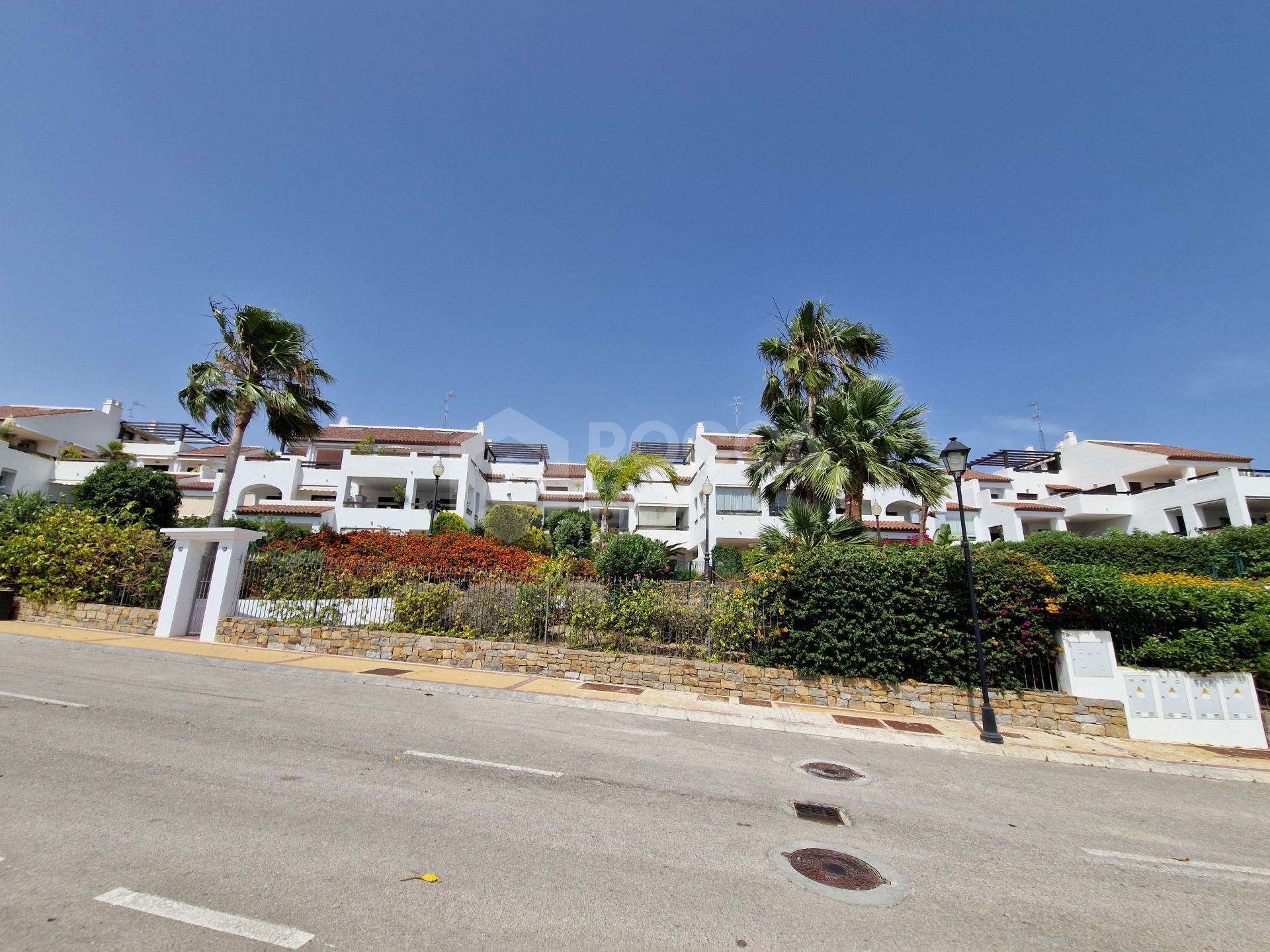 2 bedroom ground floor apartment with private garden for sale in Casares Green