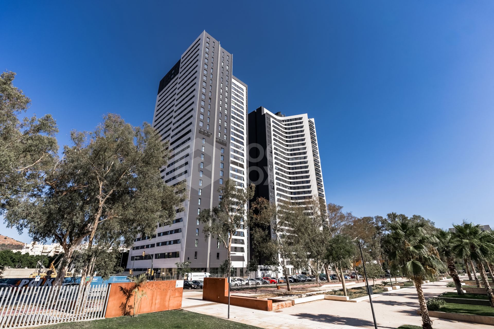 Modern Apartment in Malaga Urban Sky Tower – 25th Floor with Stunning City Views