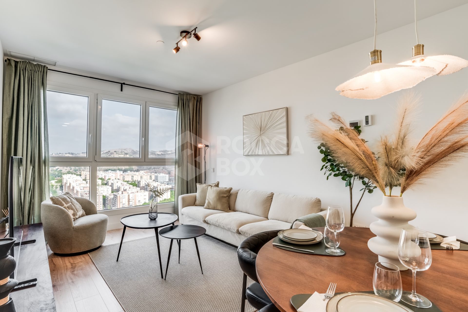 Modern Apartment in Malaga Urban Sky Tower – 25th Floor with Stunning City Views