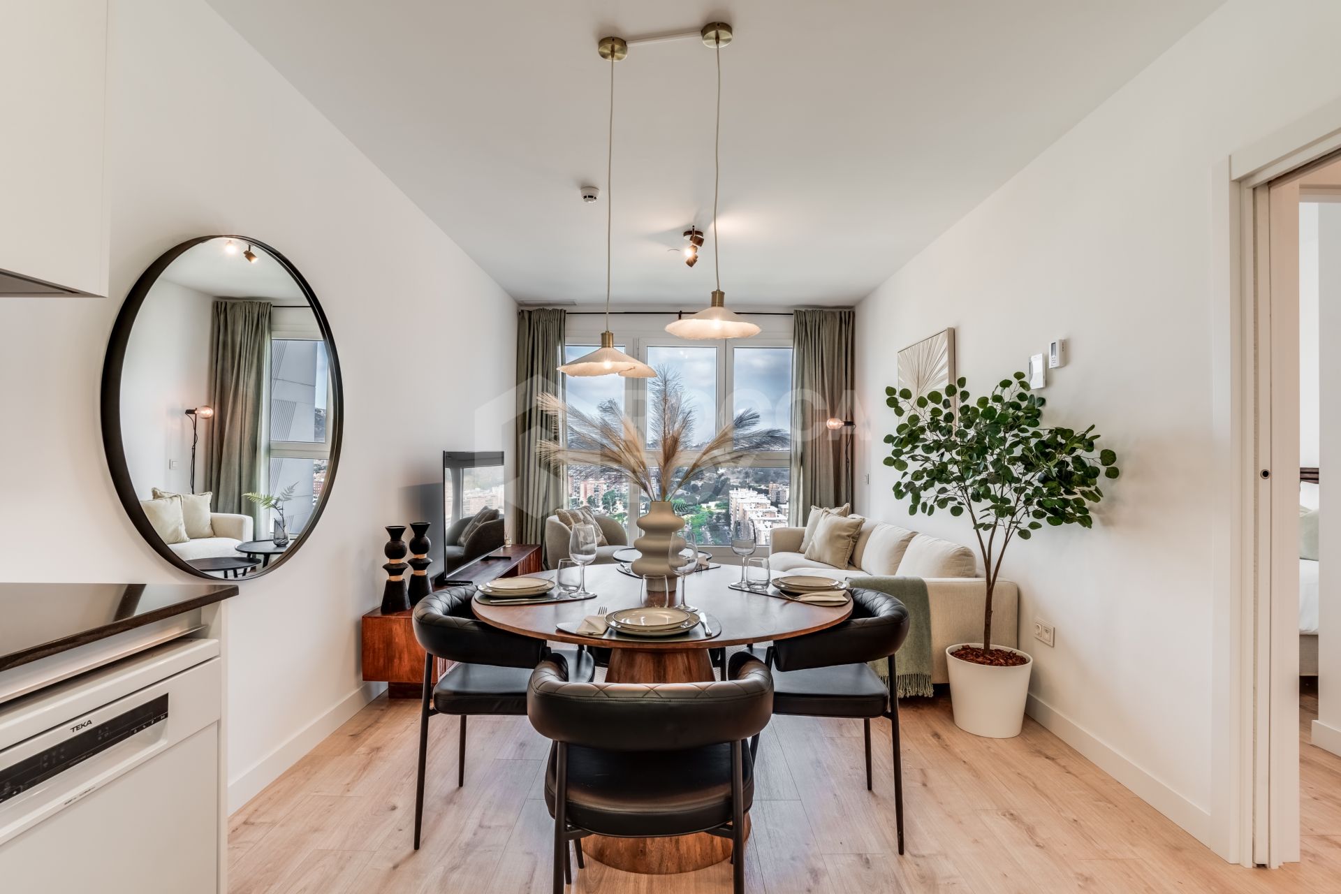 Modern Apartment in Malaga Urban Sky Tower – 25th Floor with Stunning City Views