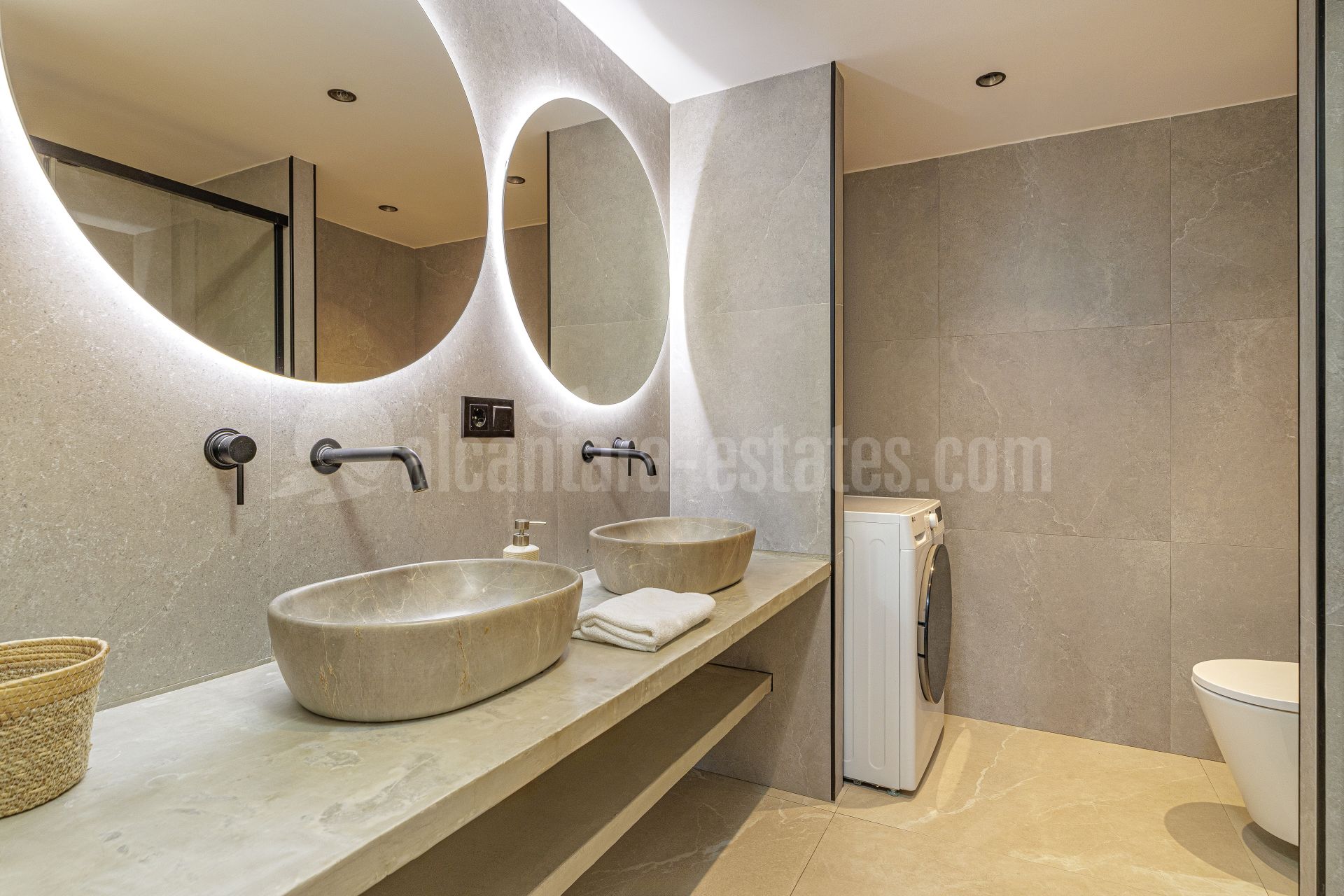Apartamento en Jardines de Andalucia, Marbella
