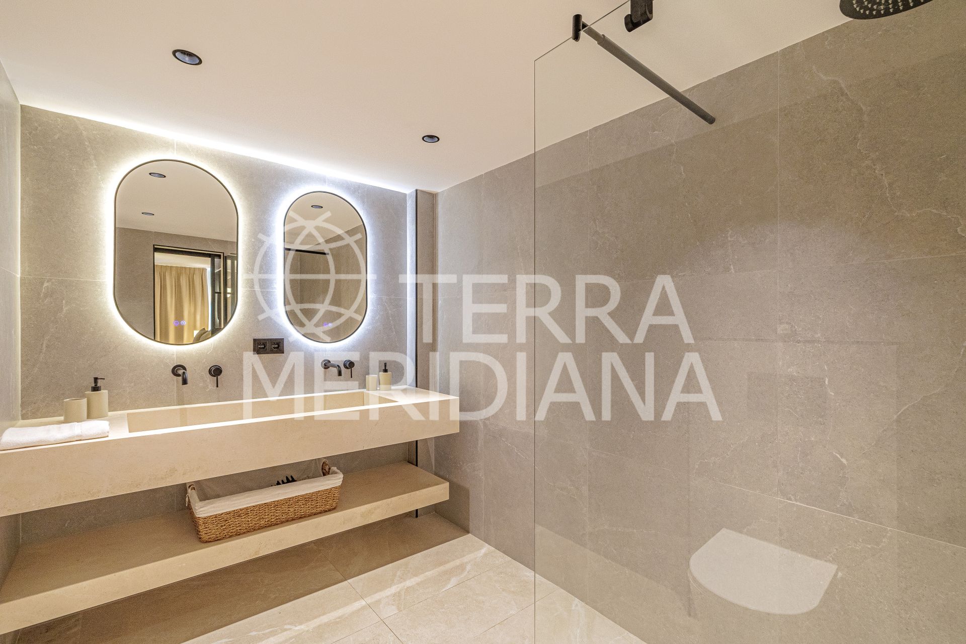 Apartment in Jardines de Andalucia, Marbella
