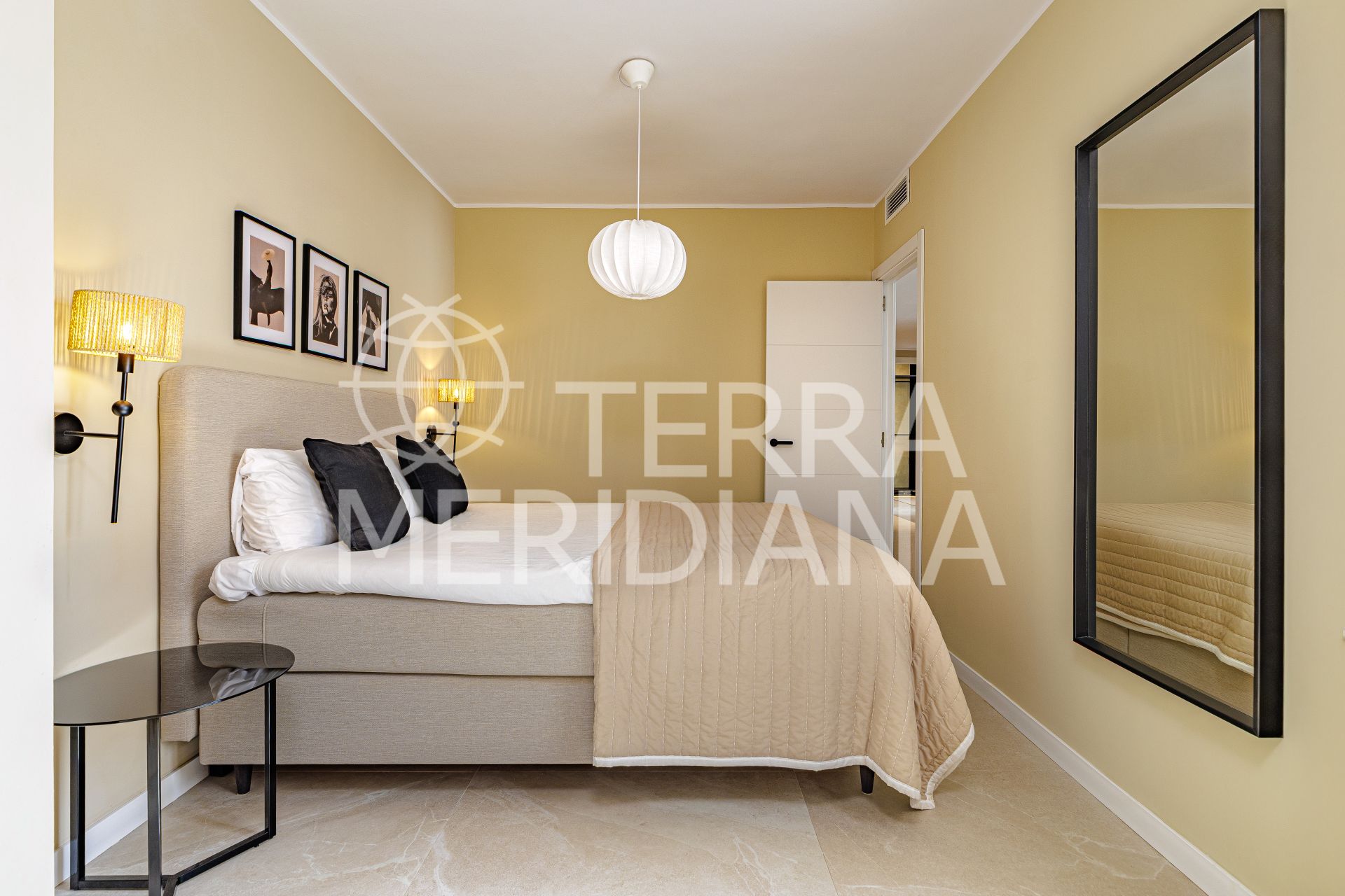 Apartment in Jardines de Andalucia, Marbella