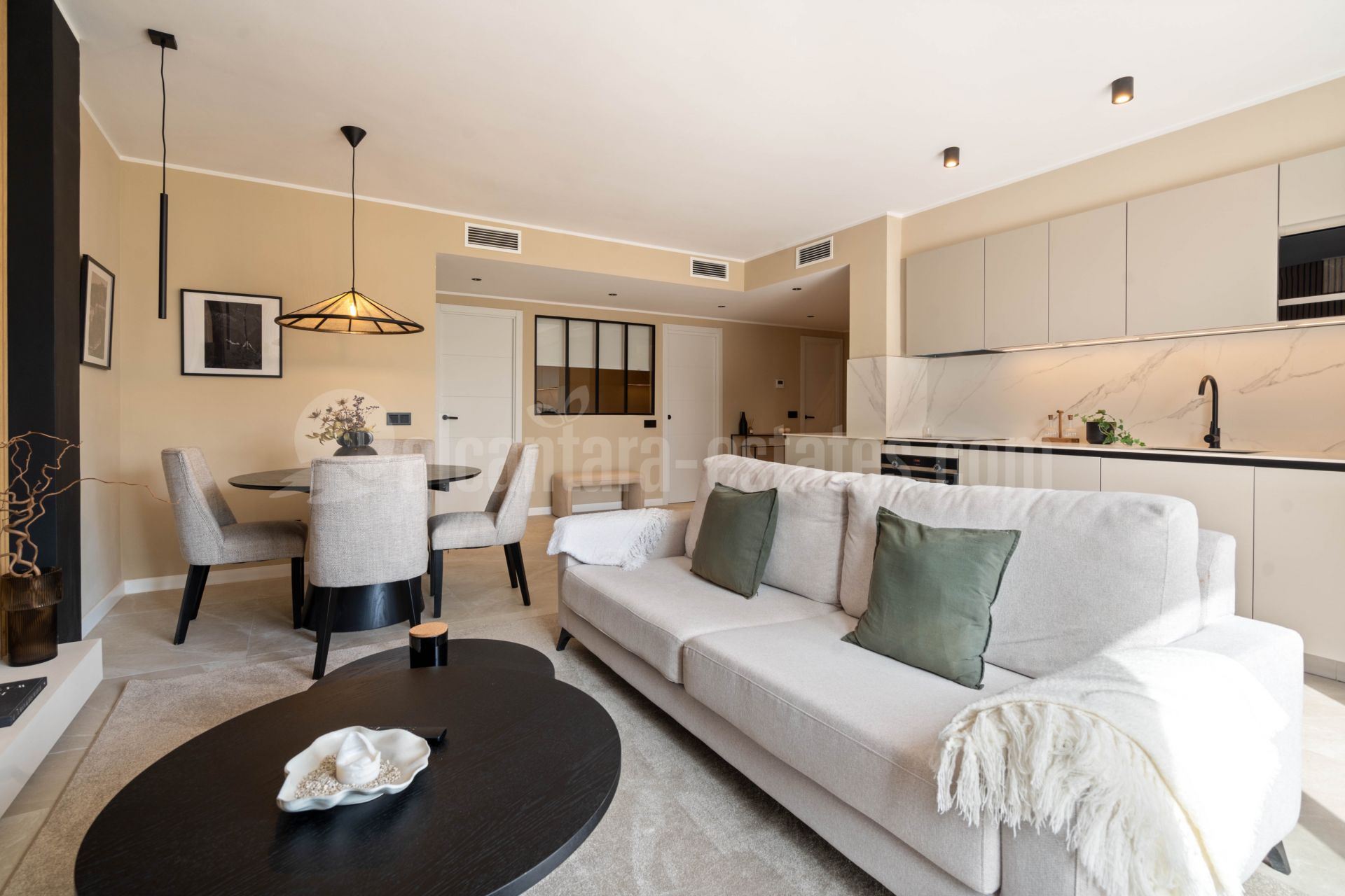 Apartment in Jardines de Andalucia, Marbella