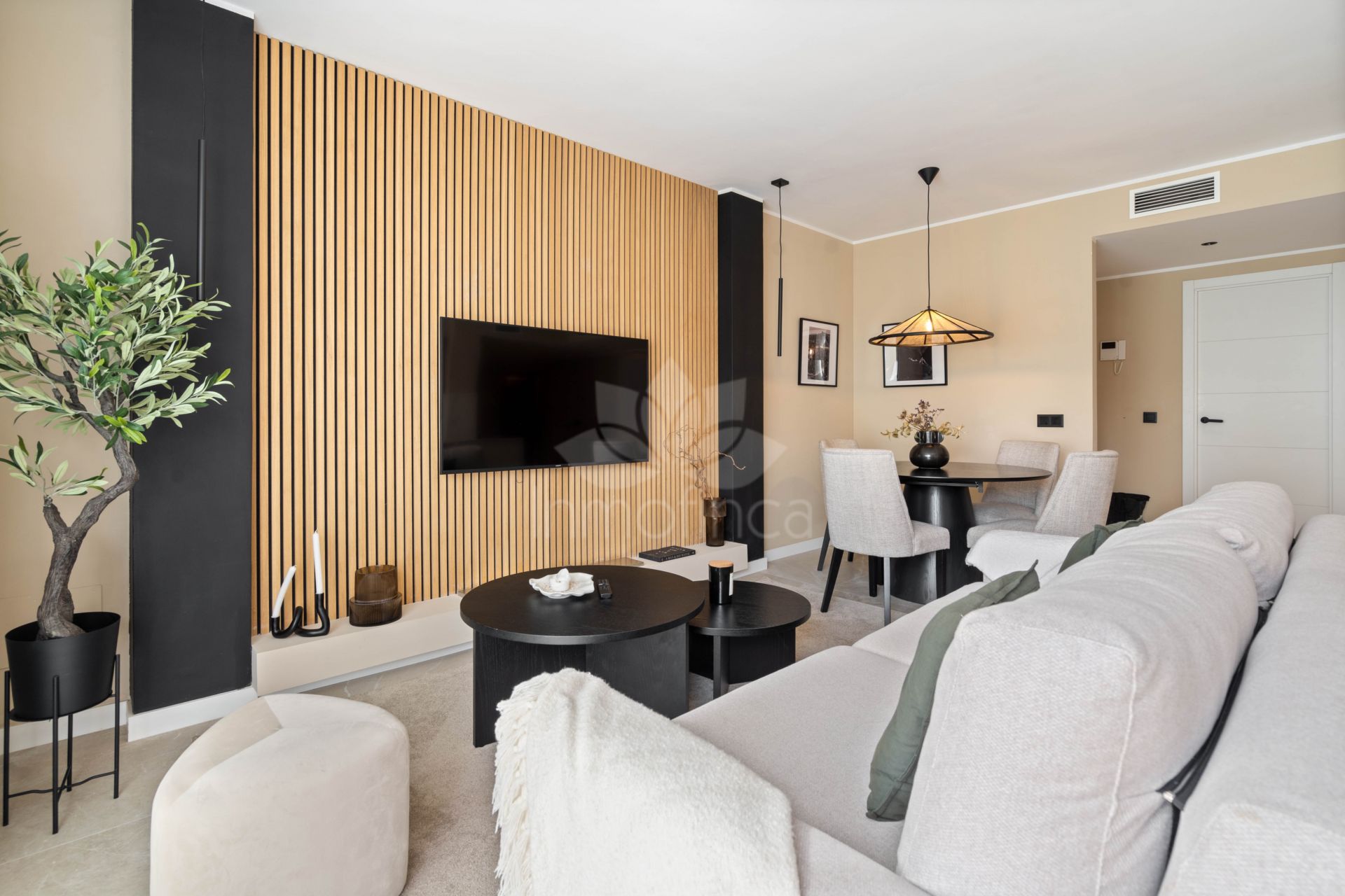 Apartamento en Jardines de Andalucia, Marbella