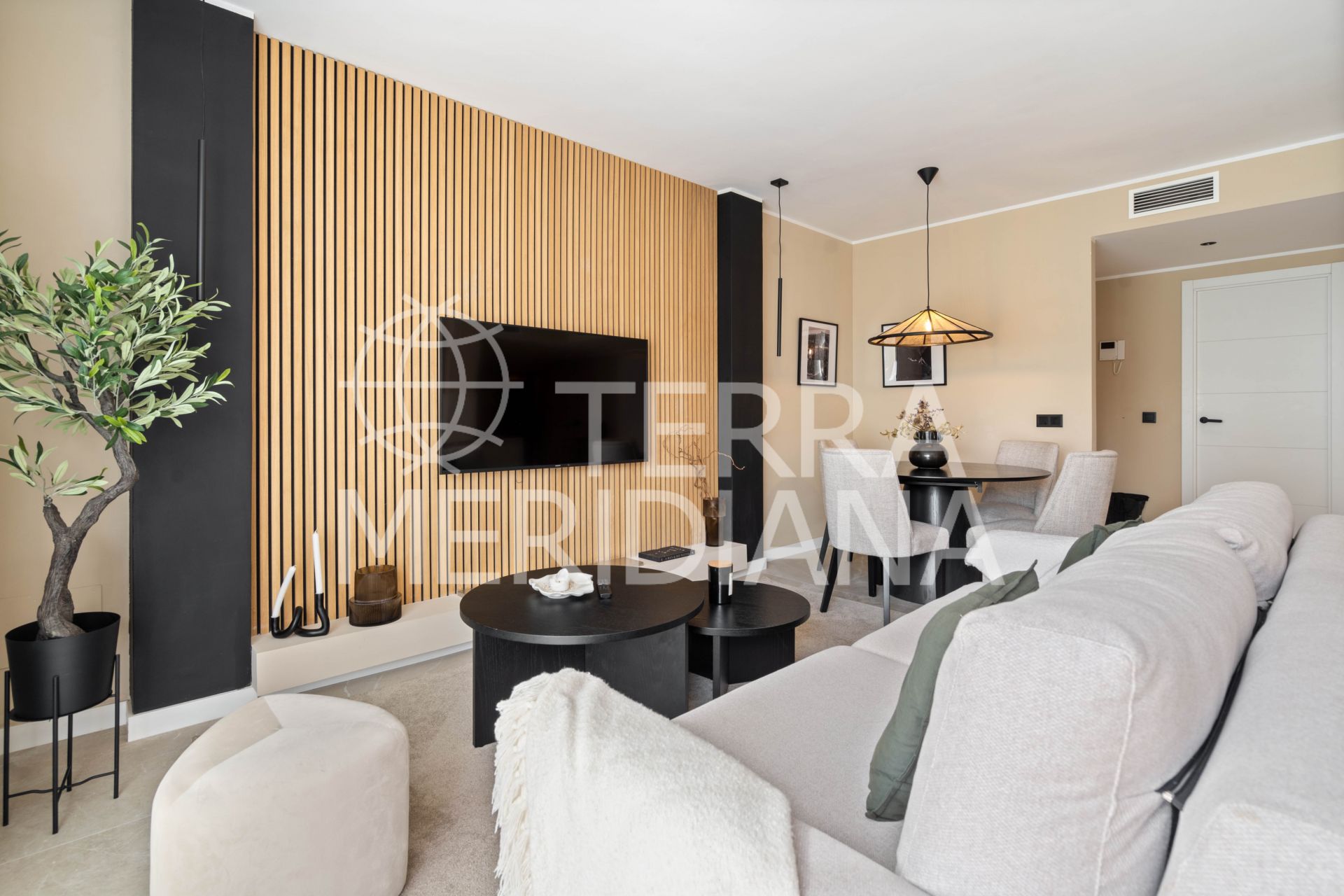 Apartment in Jardines de Andalucia, Marbella