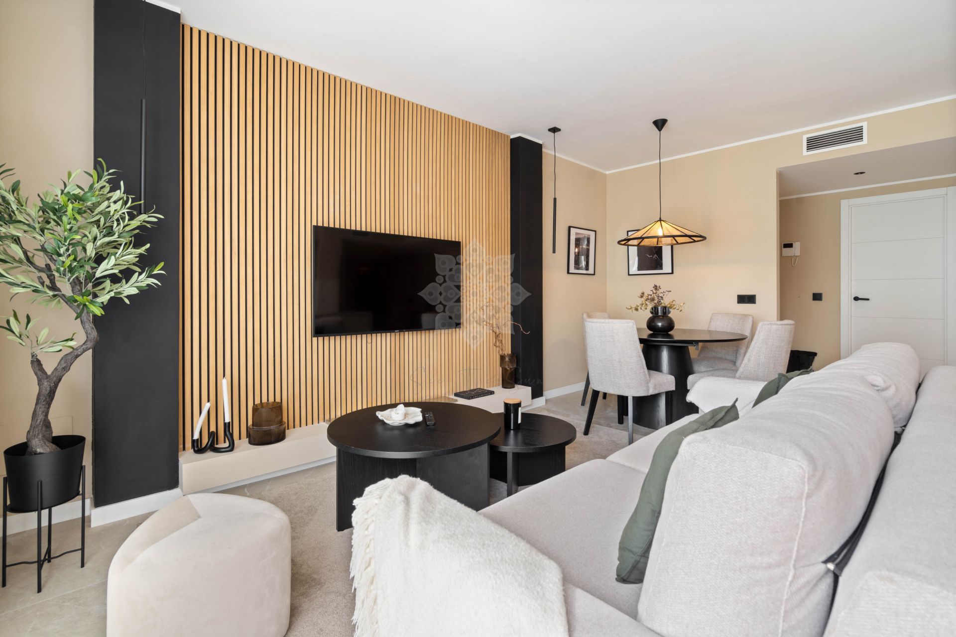 Apartment in Jardines de Andalucia, Marbella