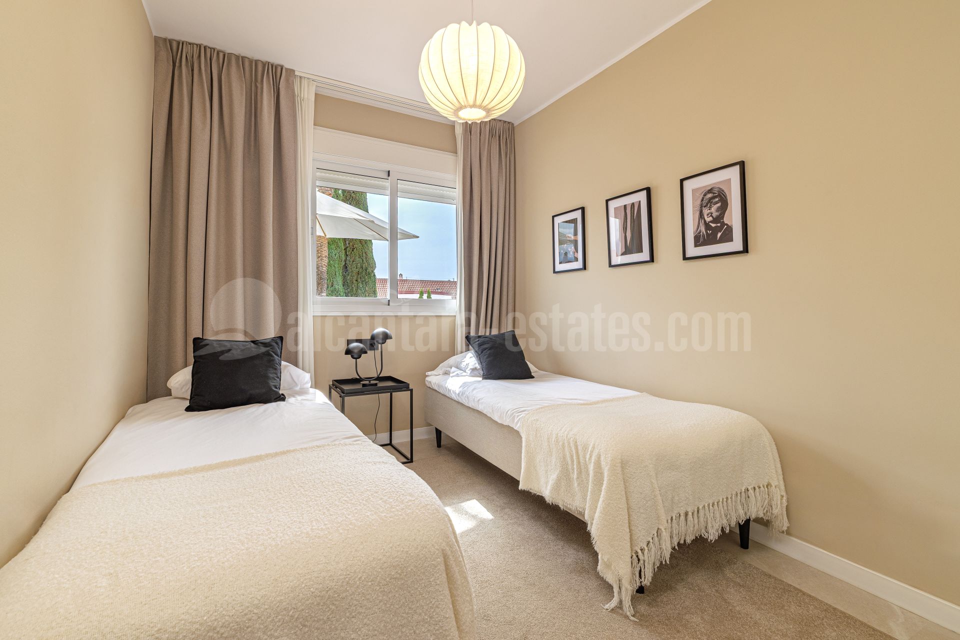 Apartamento en Jardines de Andalucia, Marbella
