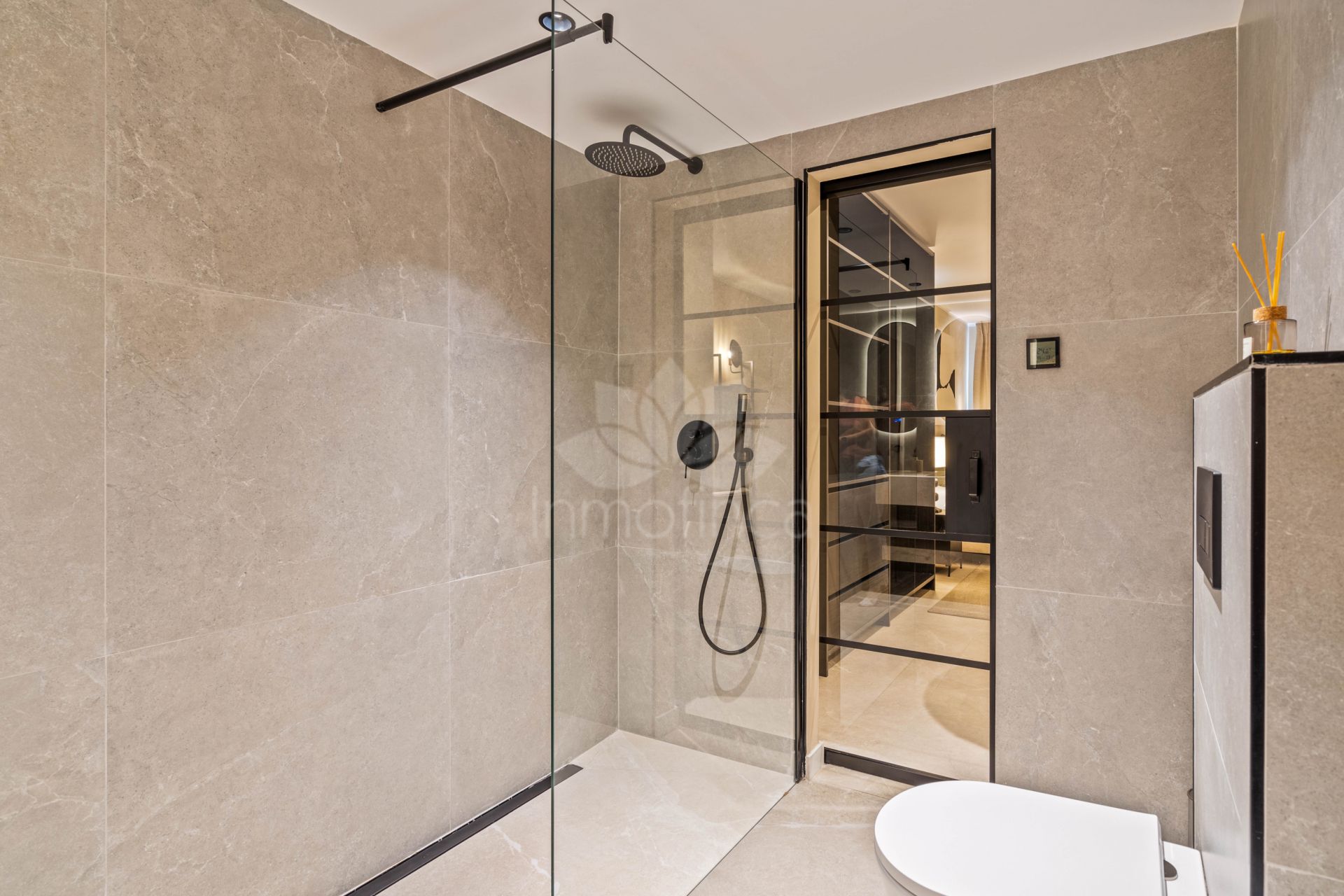 Apartamento en Jardines de Andalucia, Marbella