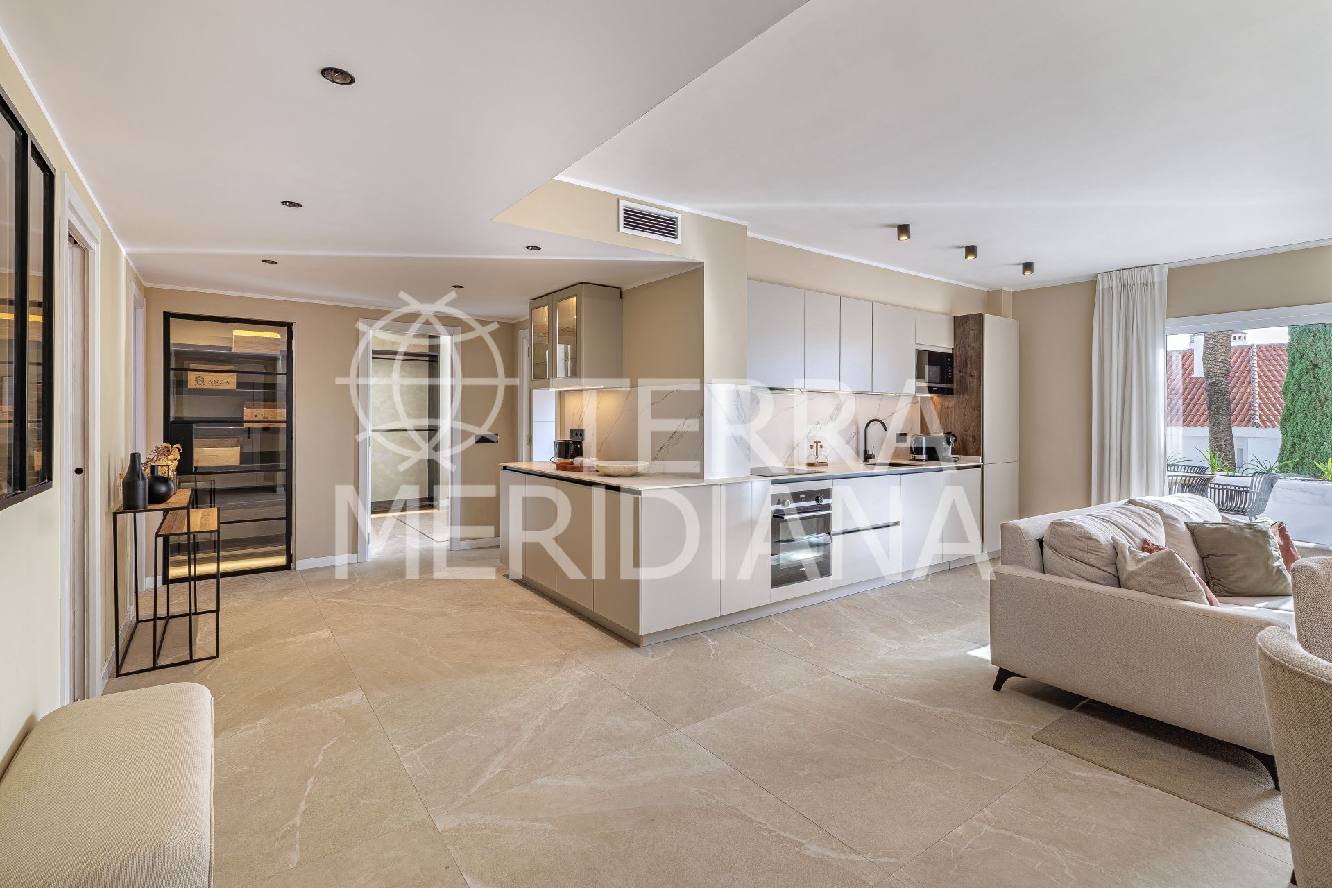 Apartment in Jardines de Andalucia, Marbella