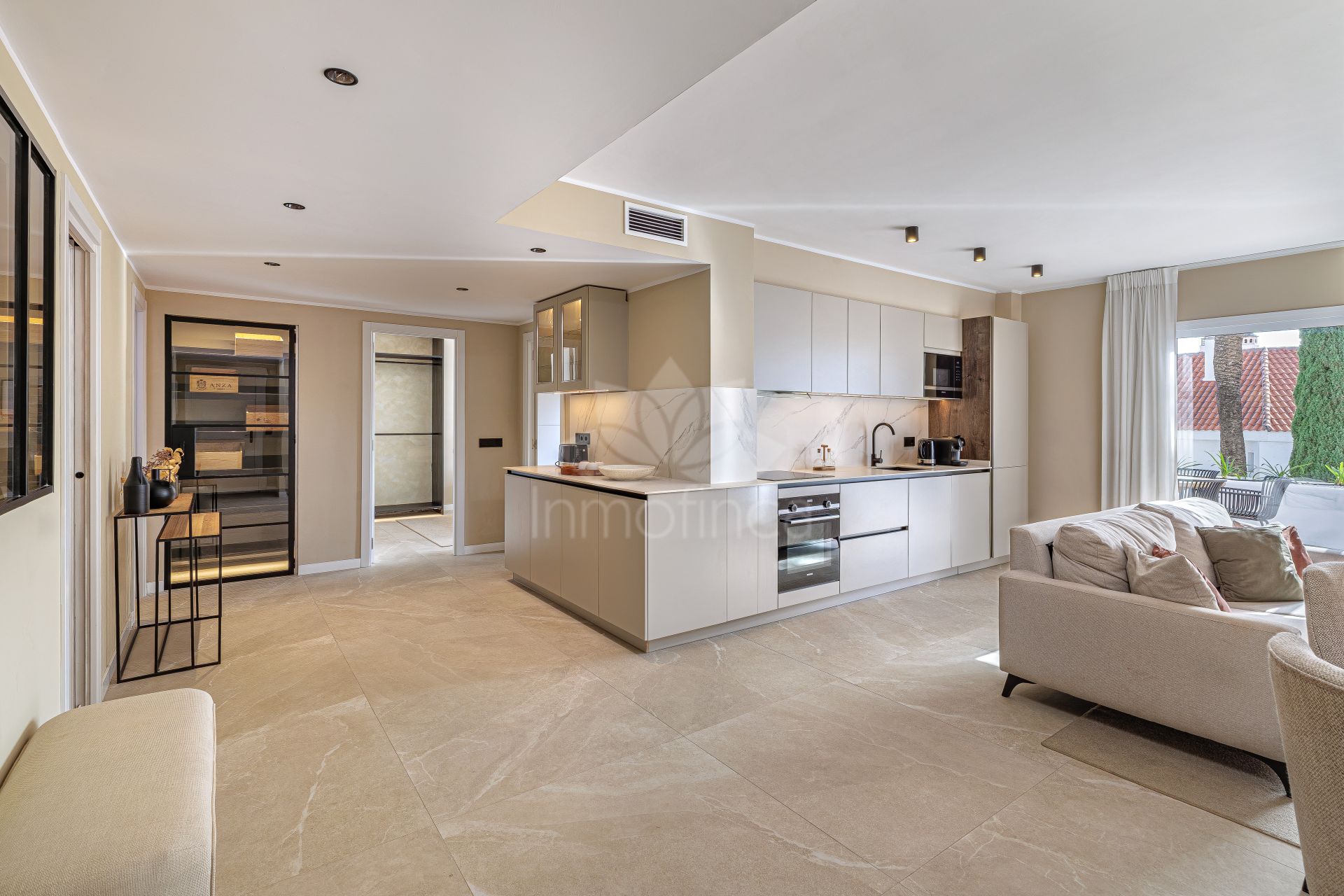 Apartment in Jardines de Andalucia, Marbella
