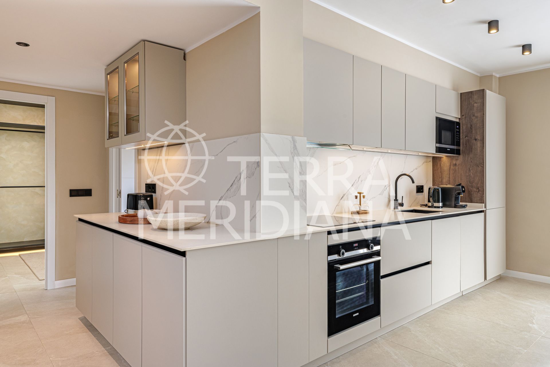 Apartment in Jardines de Andalucia, Marbella