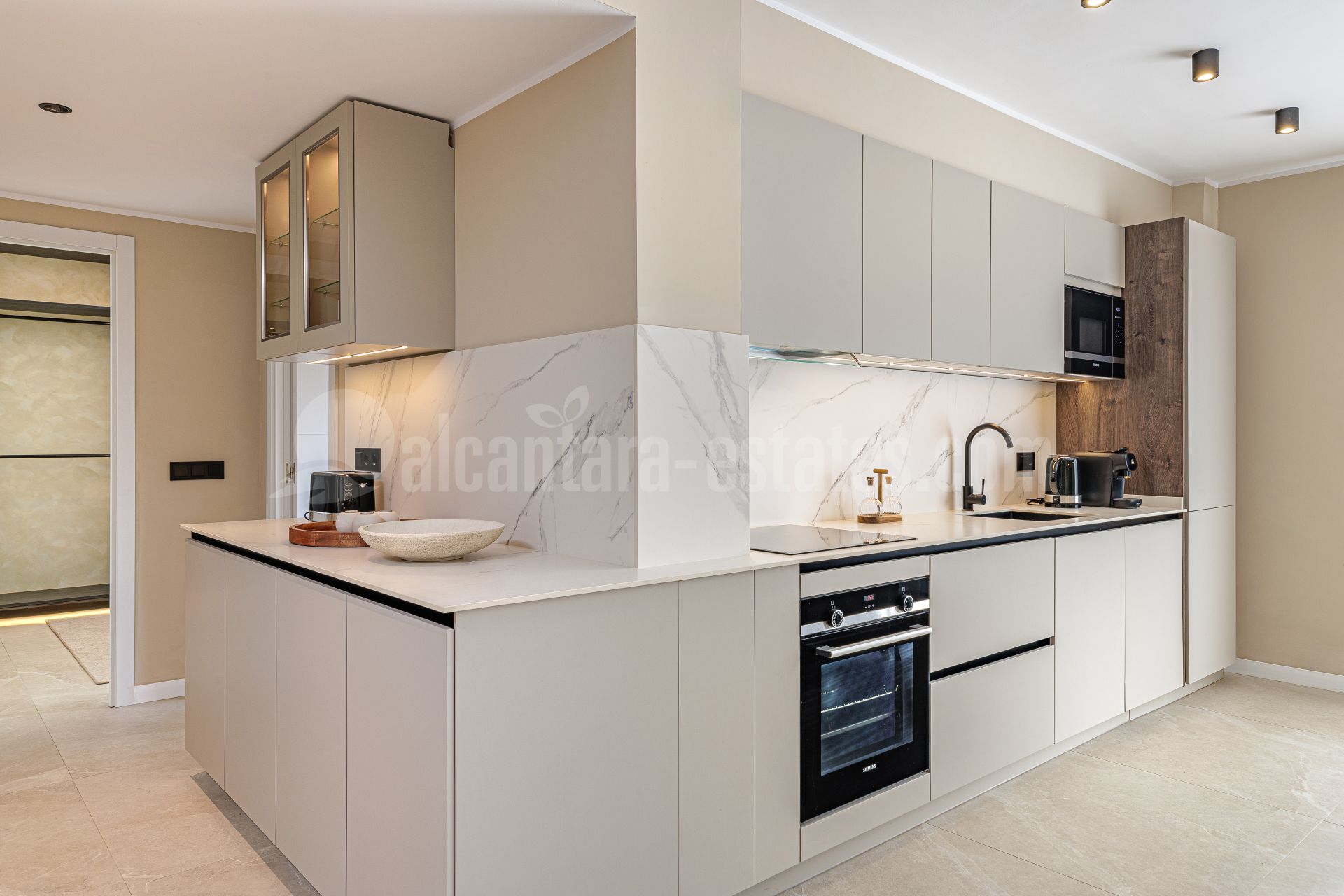 Apartamento en Jardines de Andalucia, Marbella