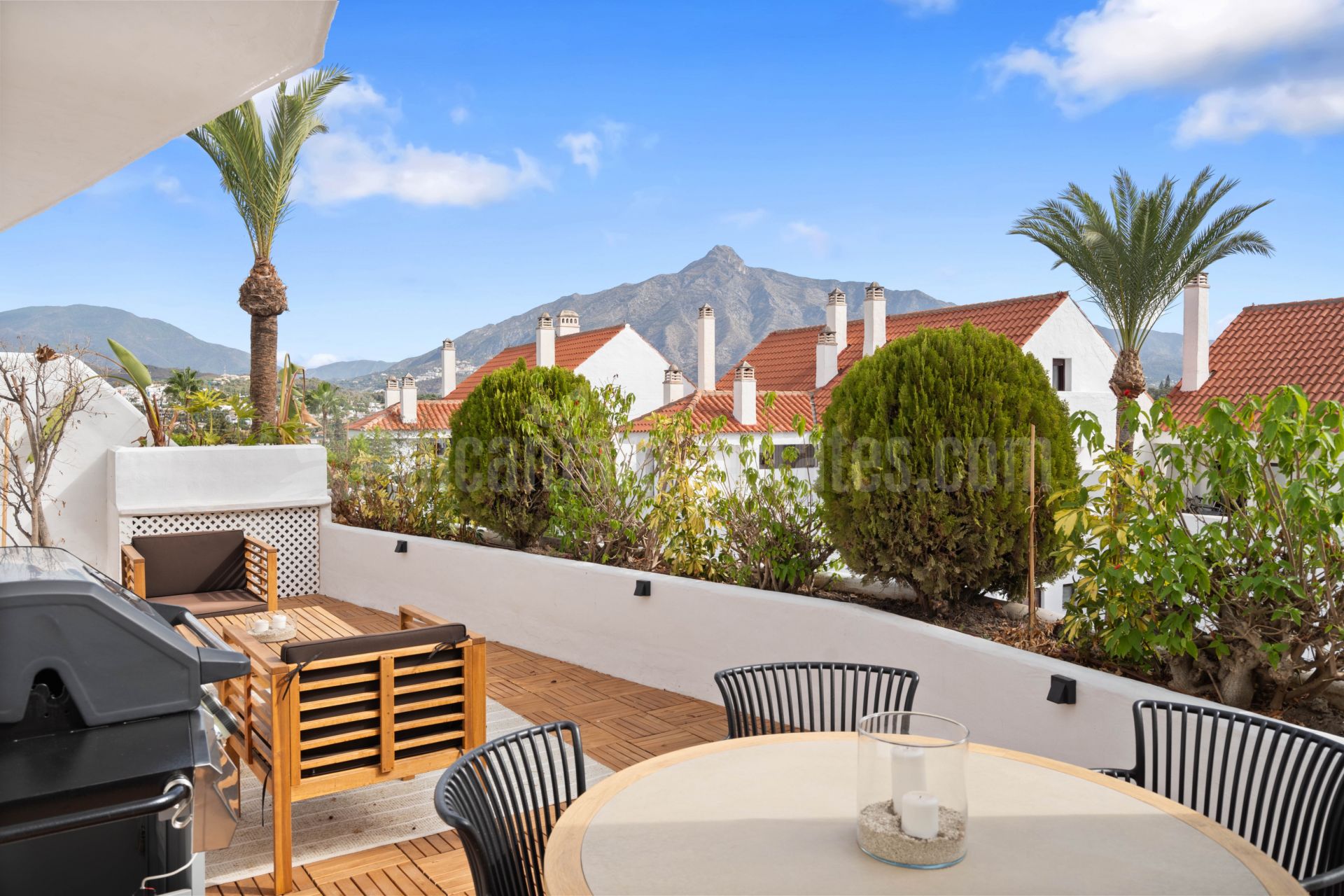 Apartment in Jardines de Andalucia, Marbella