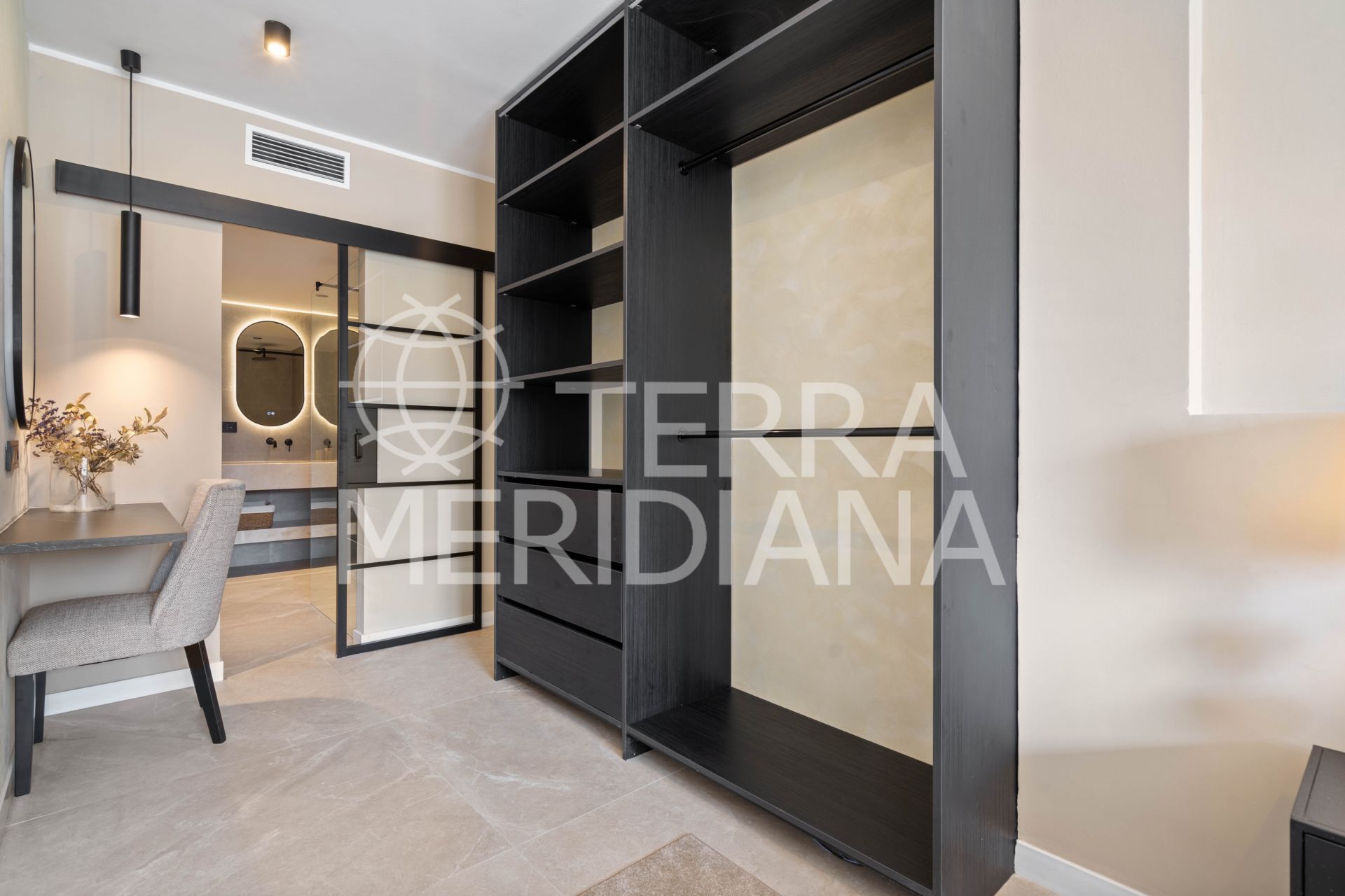 Apartment in Jardines de Andalucia, Marbella