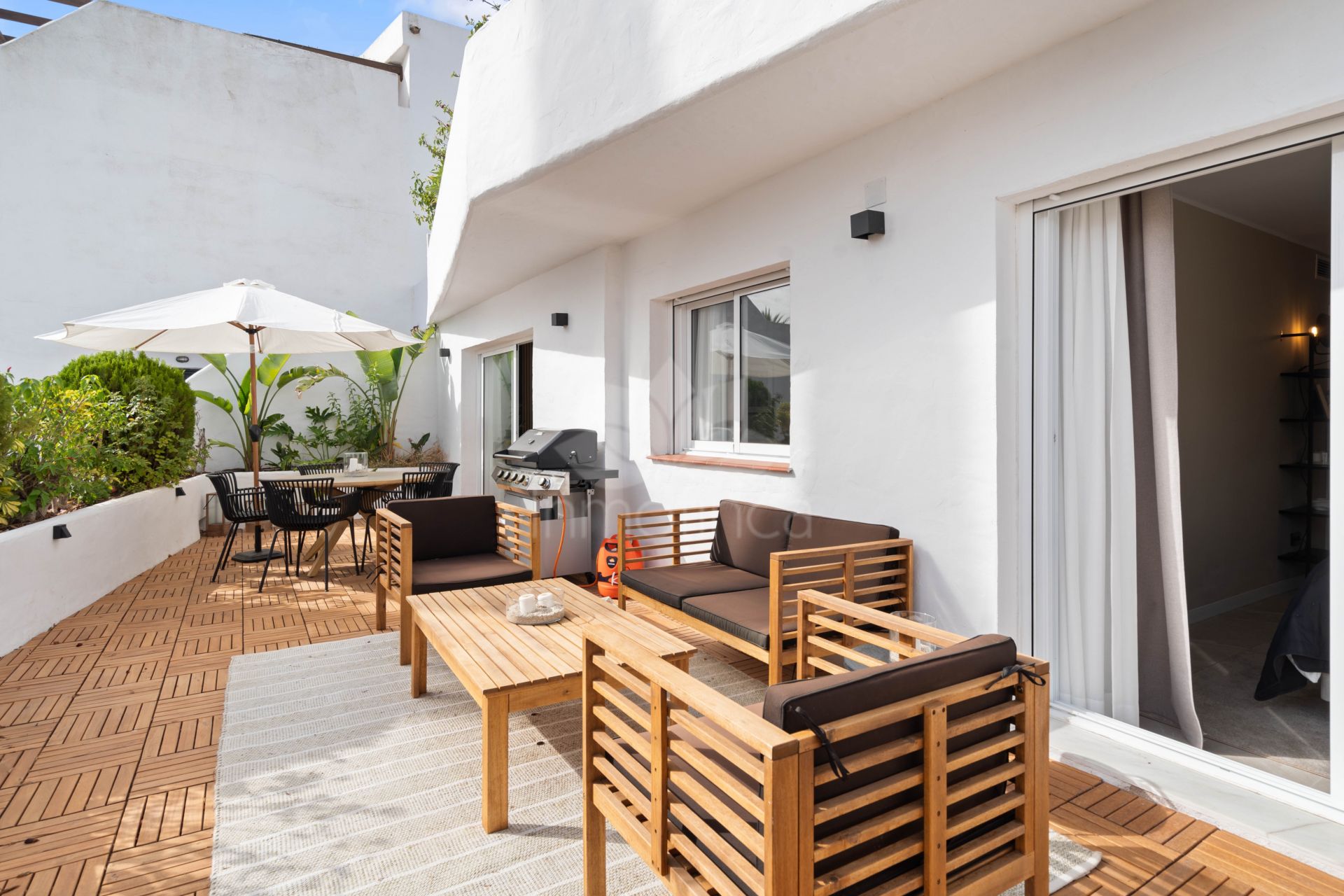 Apartamento en Jardines de Andalucia, Marbella