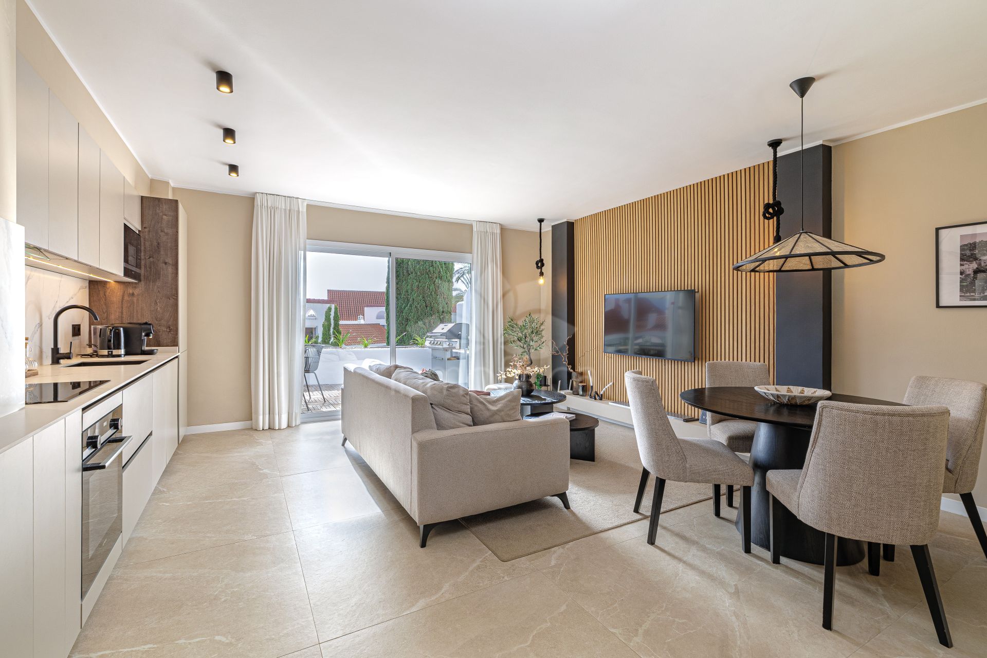 Apartment in Jardines de Andalucia, Marbella