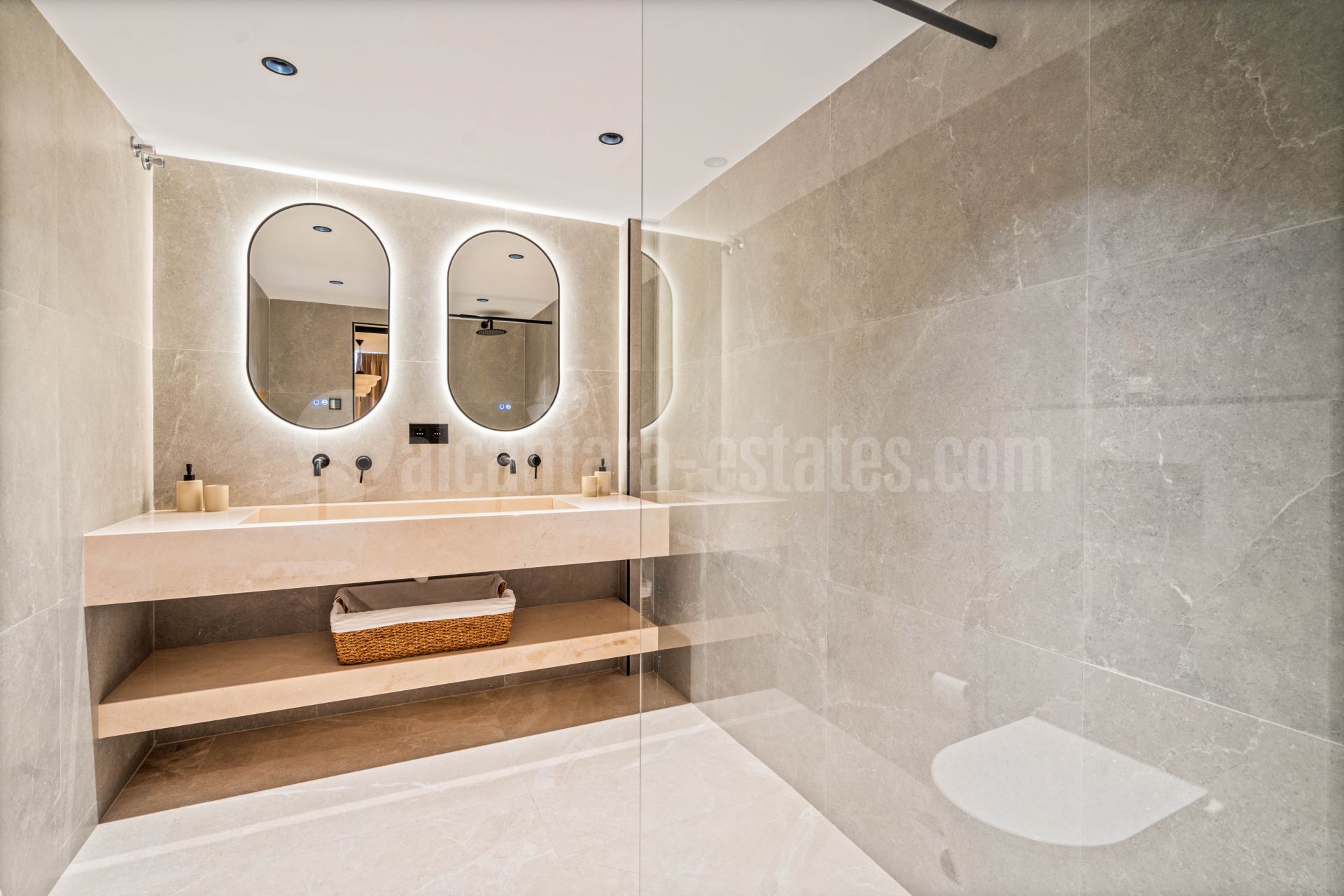 Apartment in Jardines de Andalucia, Marbella