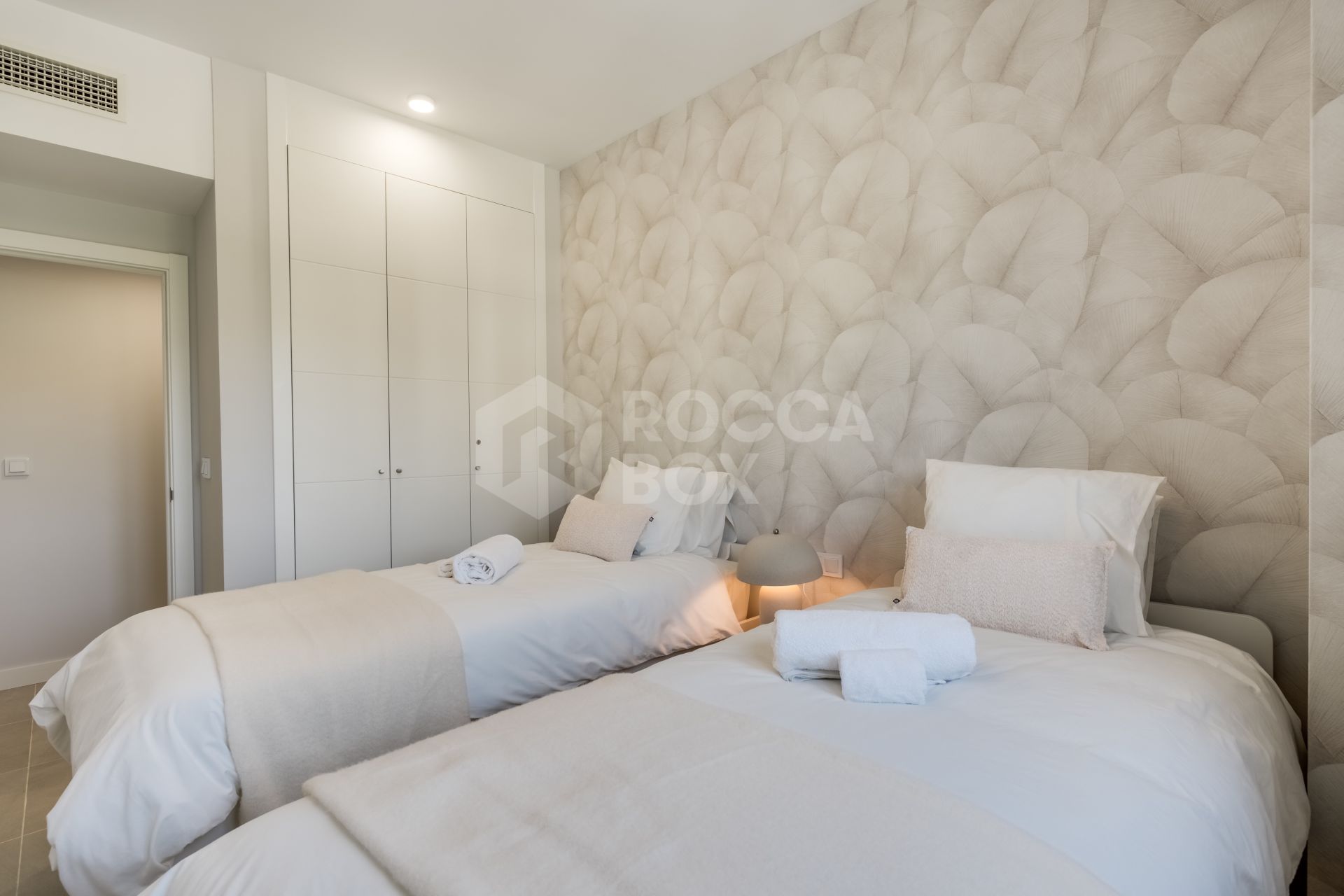 Modern 2-Bedroom Apartment in Aranya, Selwo – Estepona