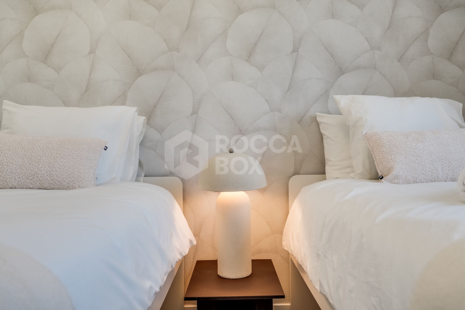 Modern 2-Bedroom Apartment in Aranya, Selwo – Estepona