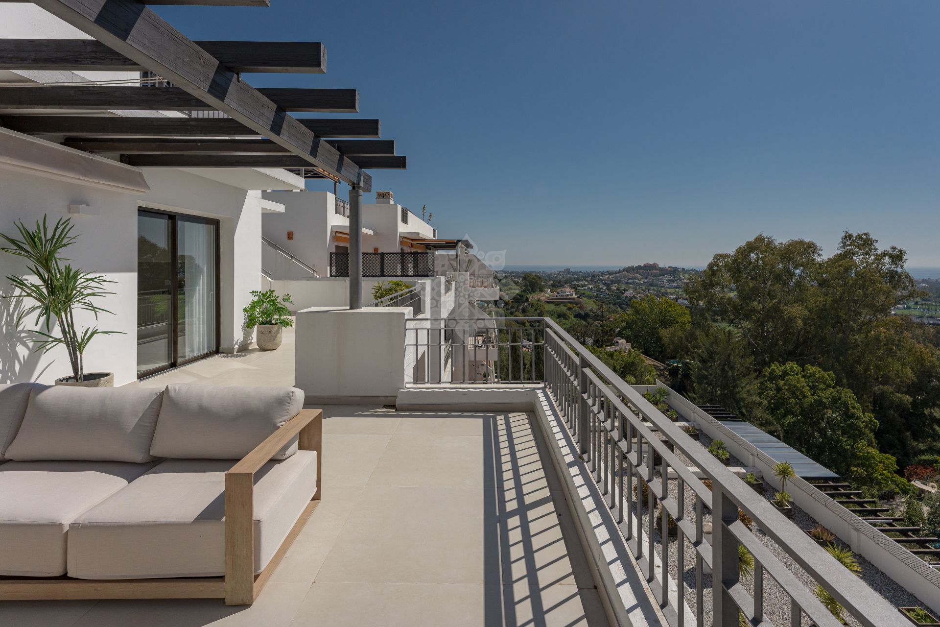 Duplex Penthouse w La Quinta, Benahavis