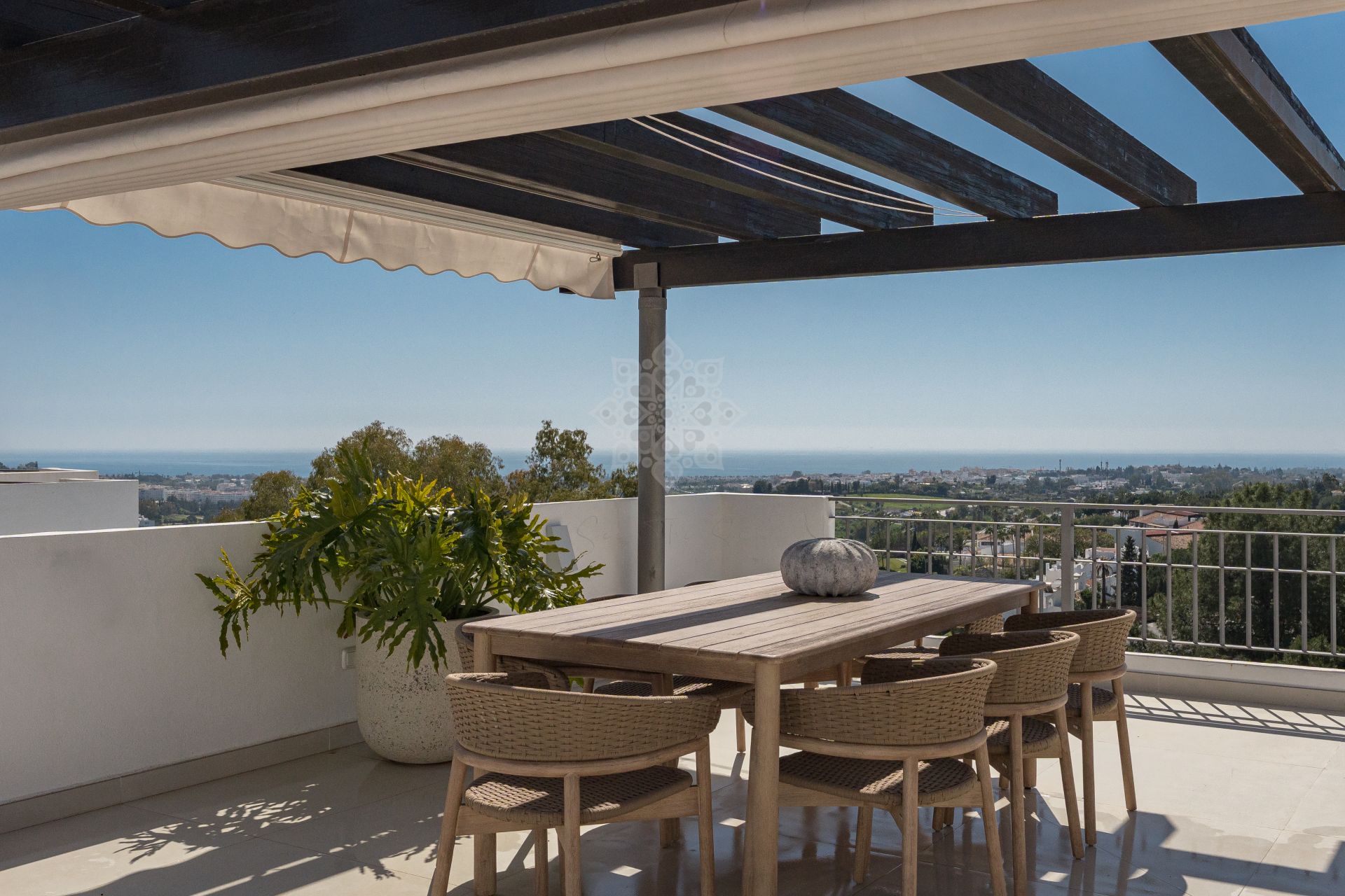 Duplex Penthouse w La Quinta, Benahavis