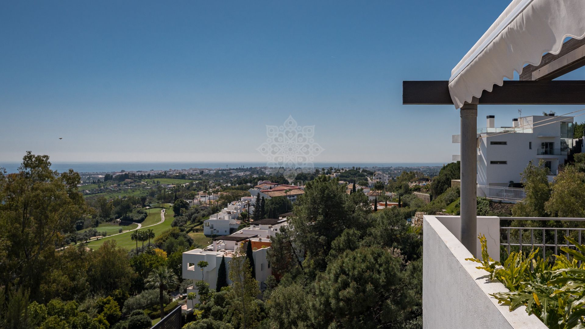 Duplex Penthouse w La Quinta, Benahavis