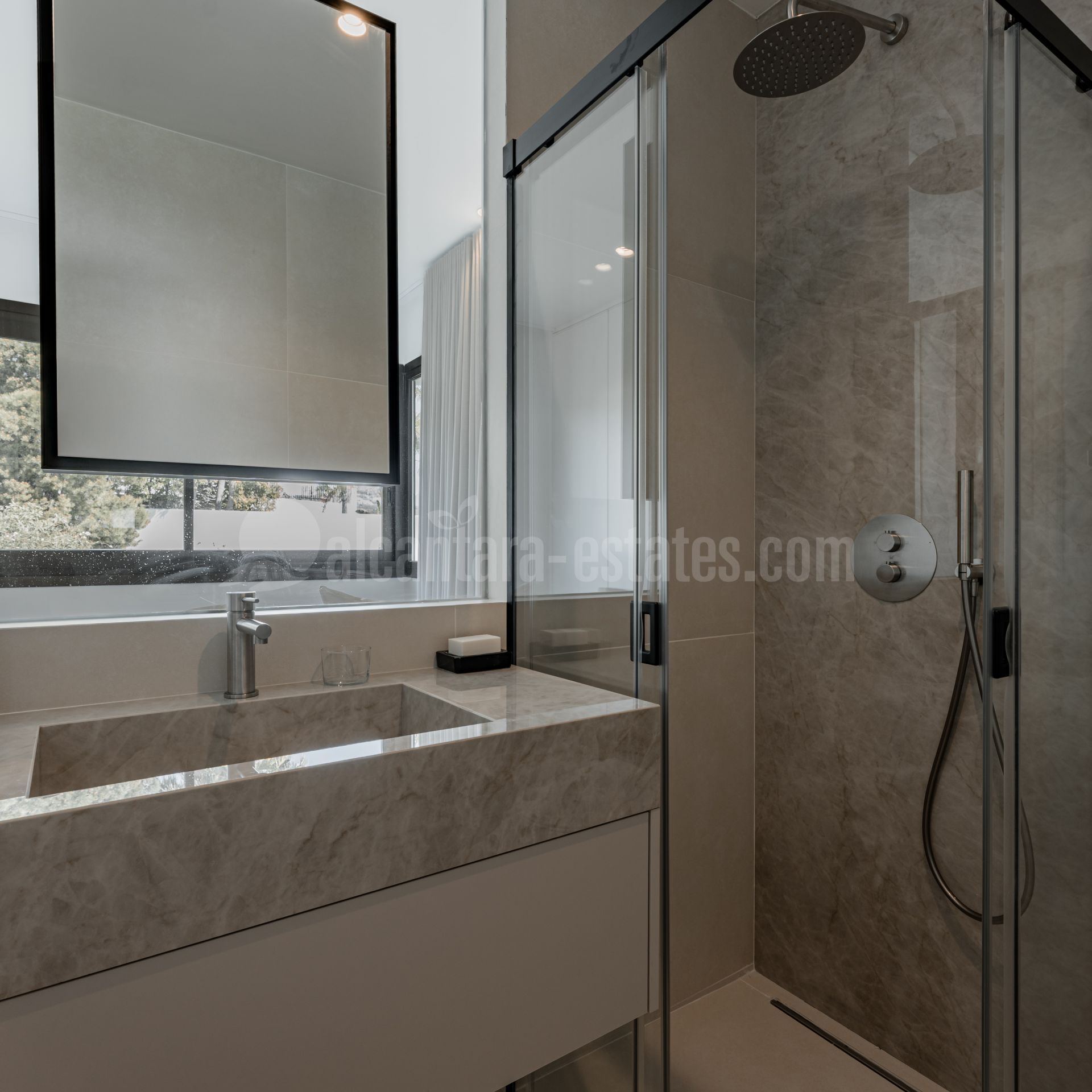 Atico Duplex en La Quinta, Benahavis