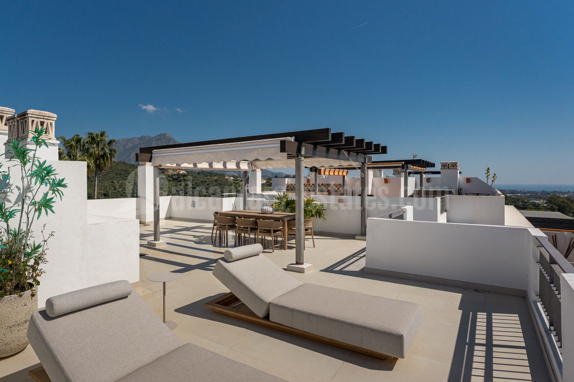 Atico Duplex en La Quinta, Benahavis