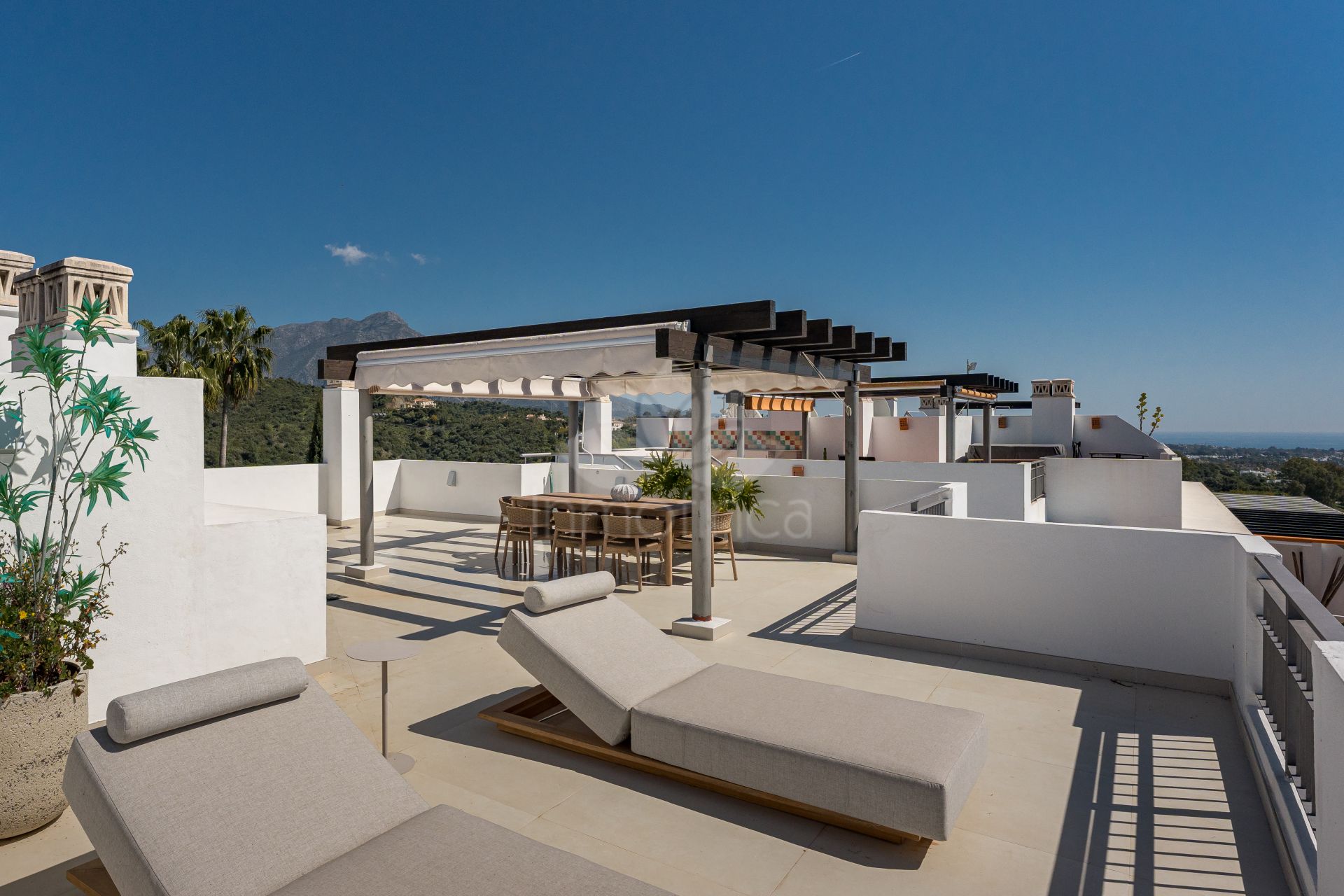 Duplex Penthouse in La Quinta, Benahavis