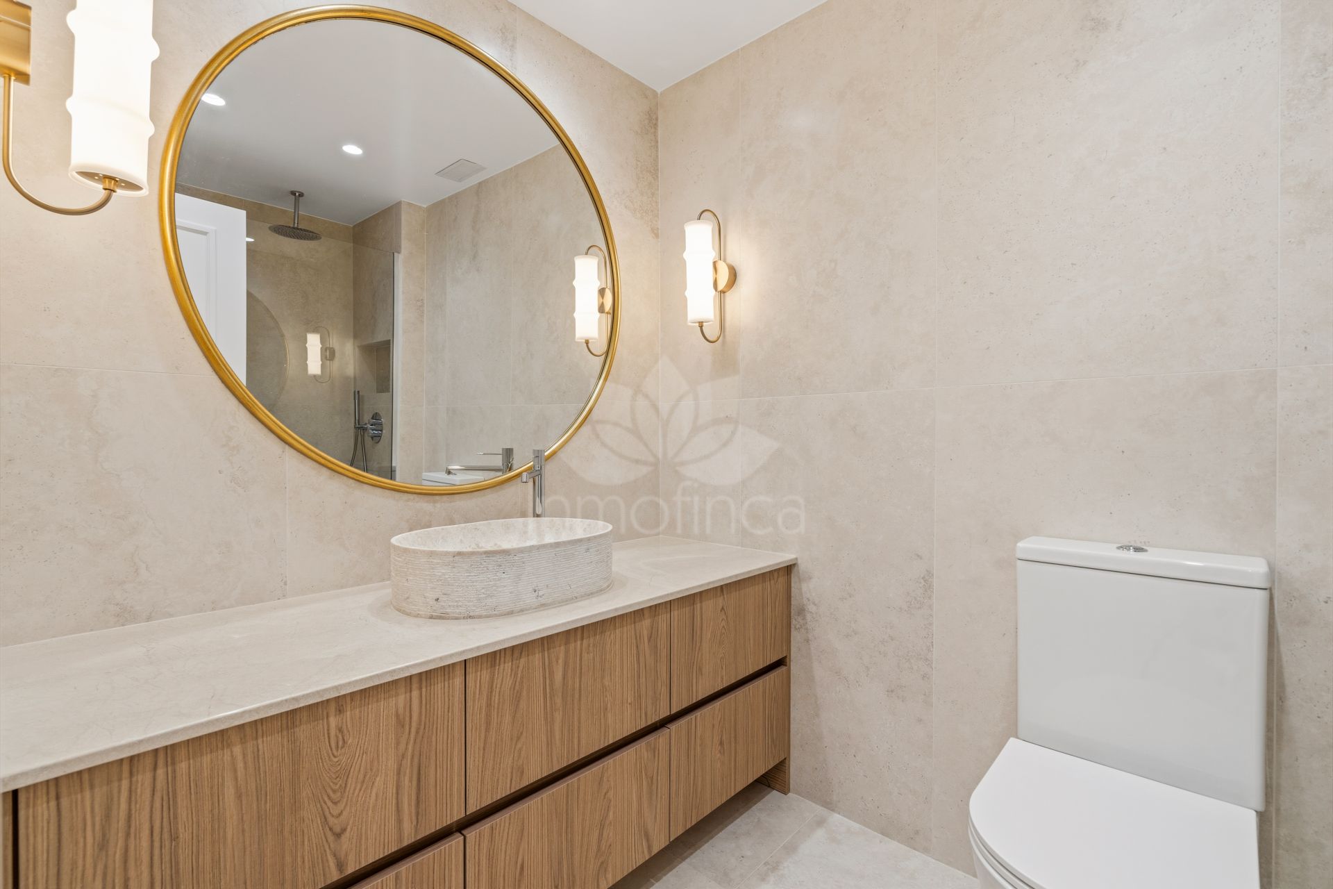 Apartamento Planta Baja en Los Arqueros, Benahavis