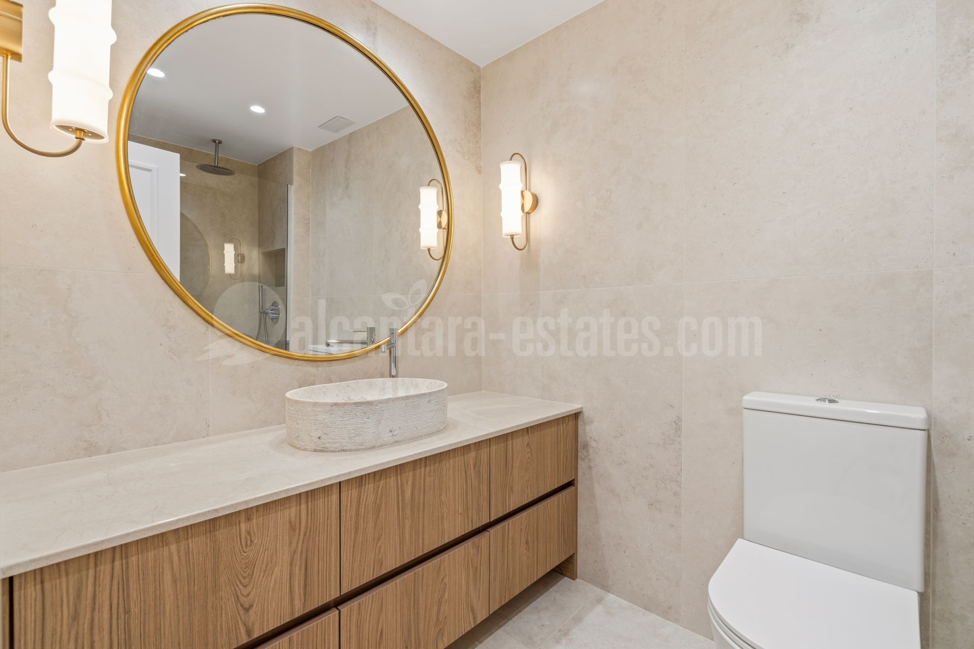 Ground Floor Apartment in Los Arqueros, Benahavis