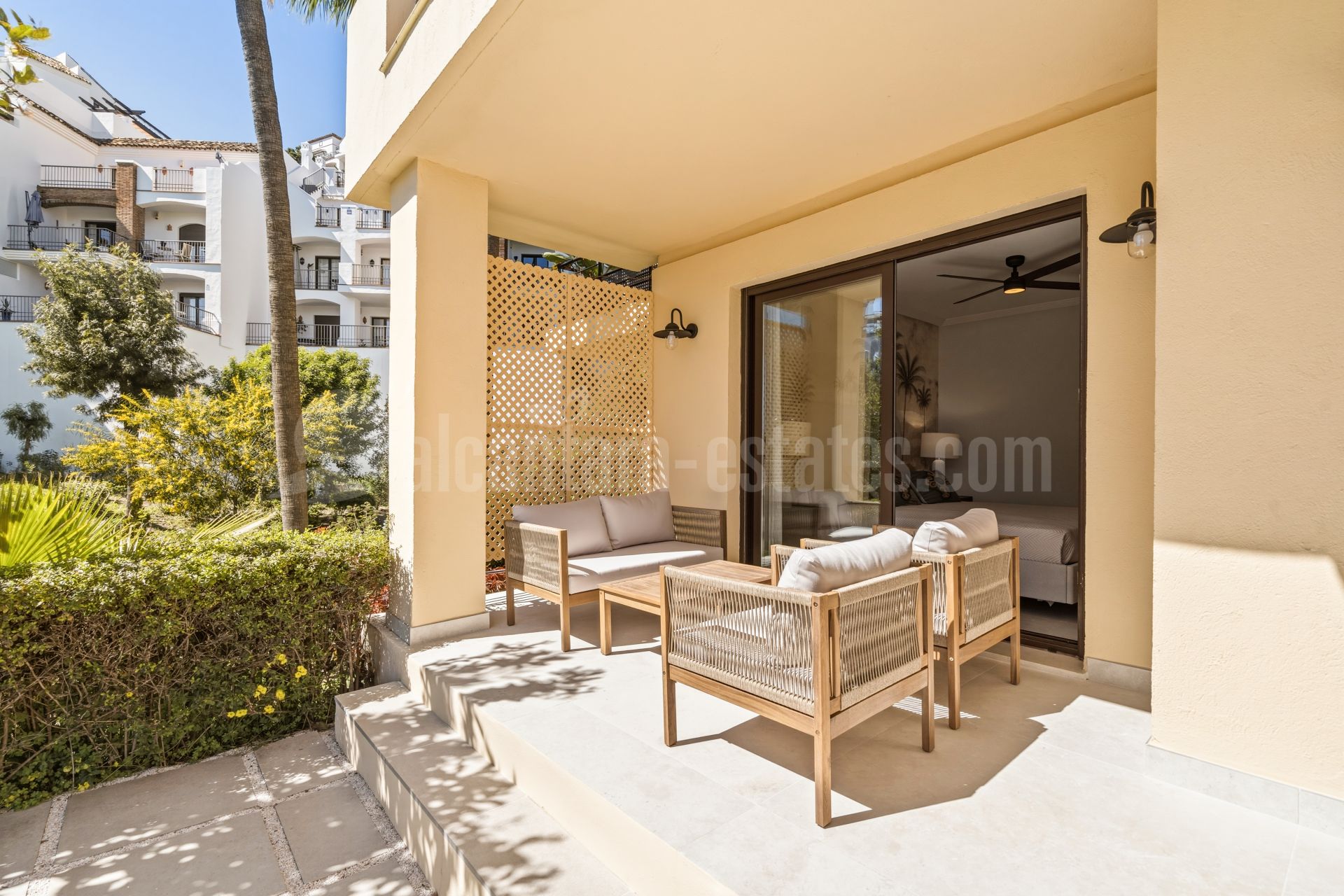 Ground Floor Apartment in Los Arqueros, Benahavis