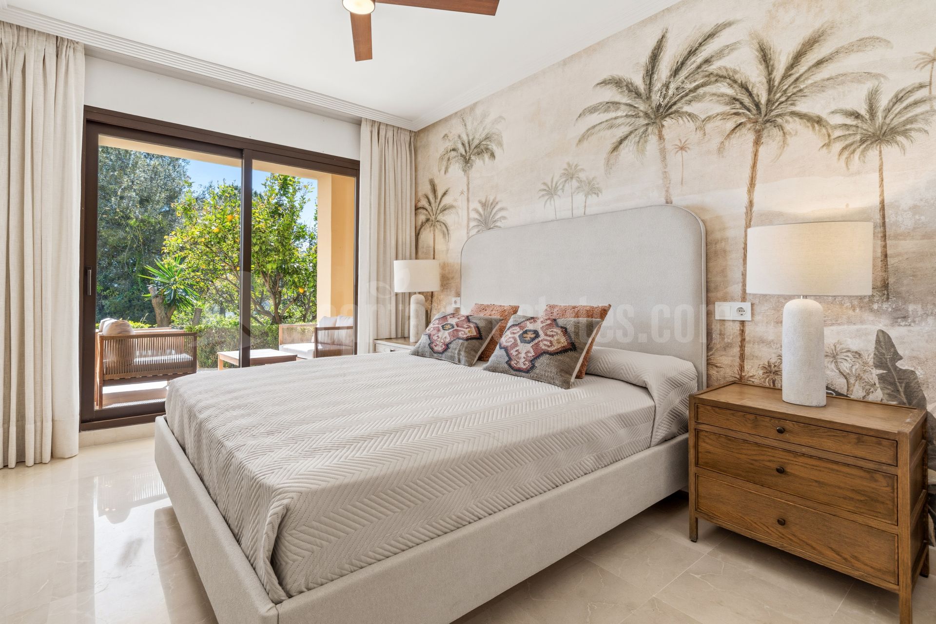 Ground Floor Apartment in Los Arqueros, Benahavis