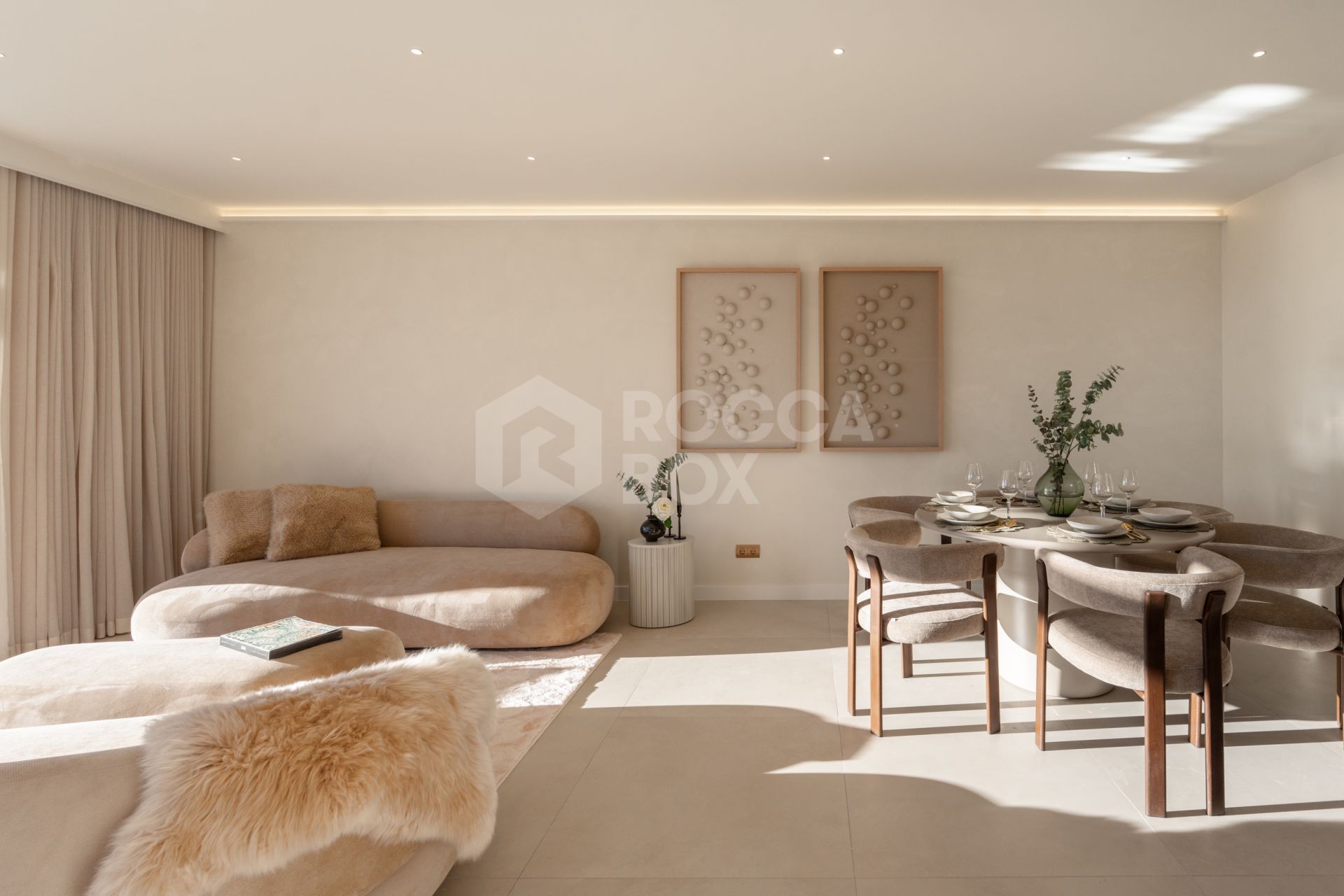 Stunning Duplex Penthouse with Panoramic Sea Views and private plunge pool in La Quinta