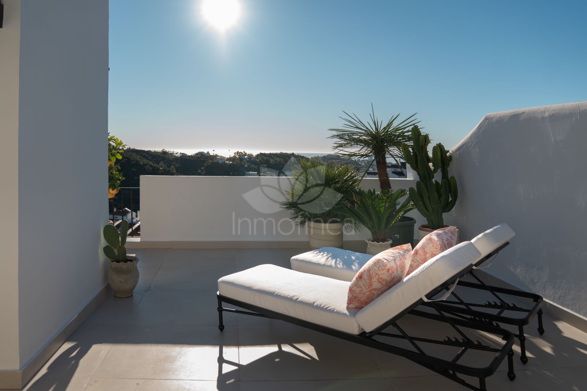 Duplex Penthouse in Altos de La Quinta, Benahavis