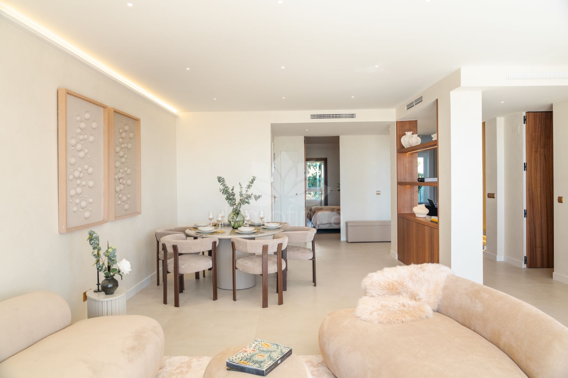 Duplex Penthouse in Altos de La Quinta, Benahavis