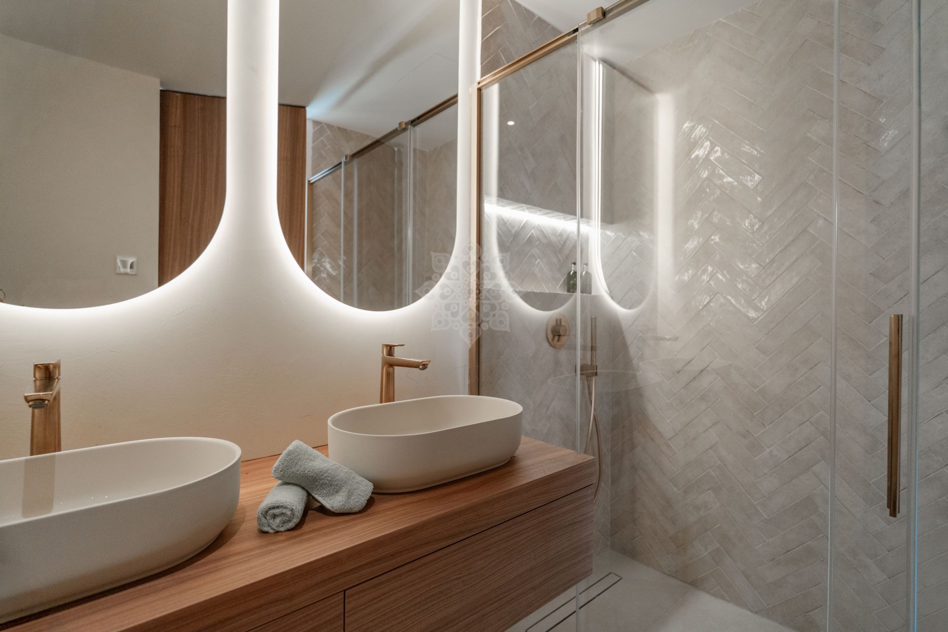 Duplex Penthouse in Altos de La Quinta, Benahavis