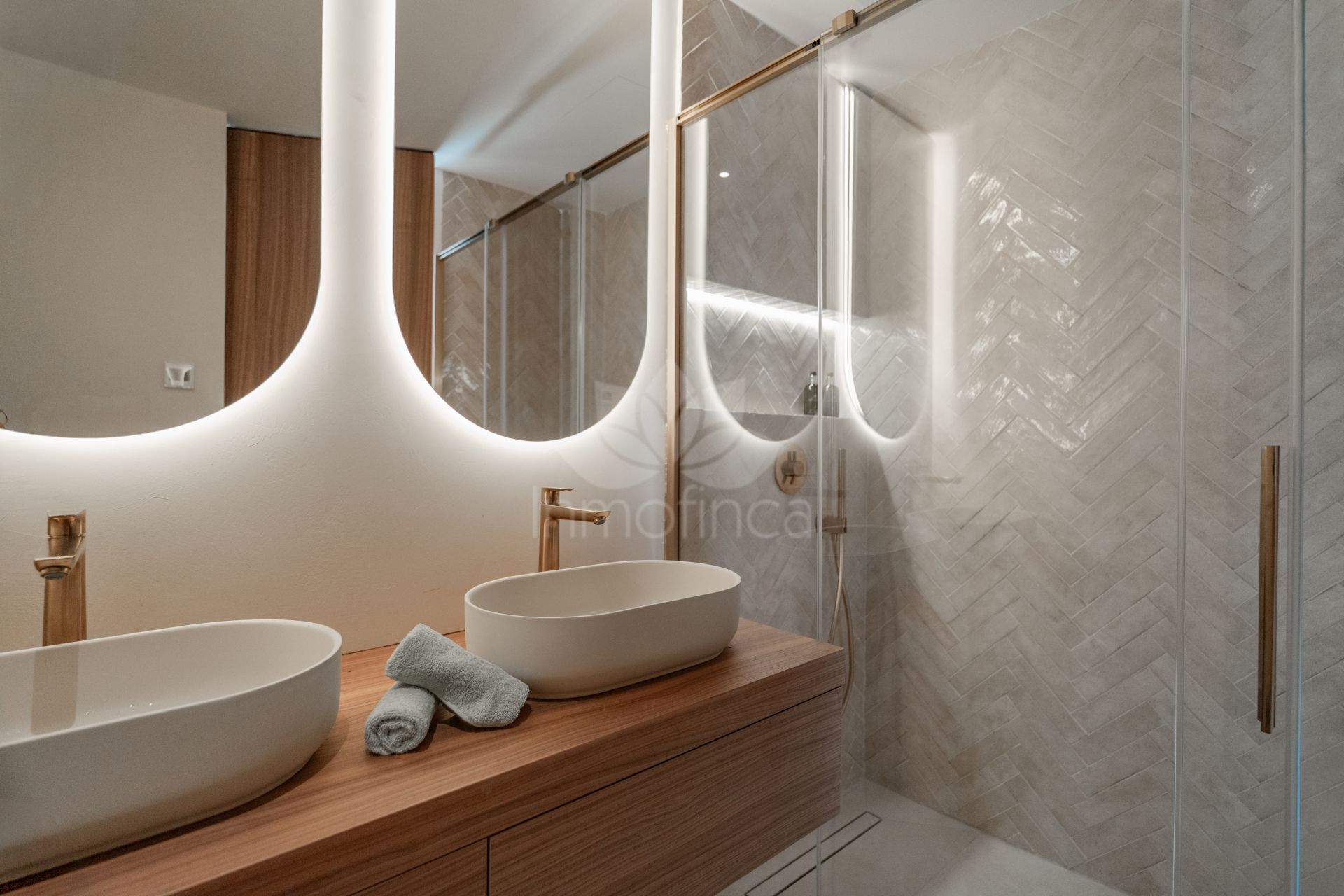 Duplex Penthouse in Altos de La Quinta, Benahavis